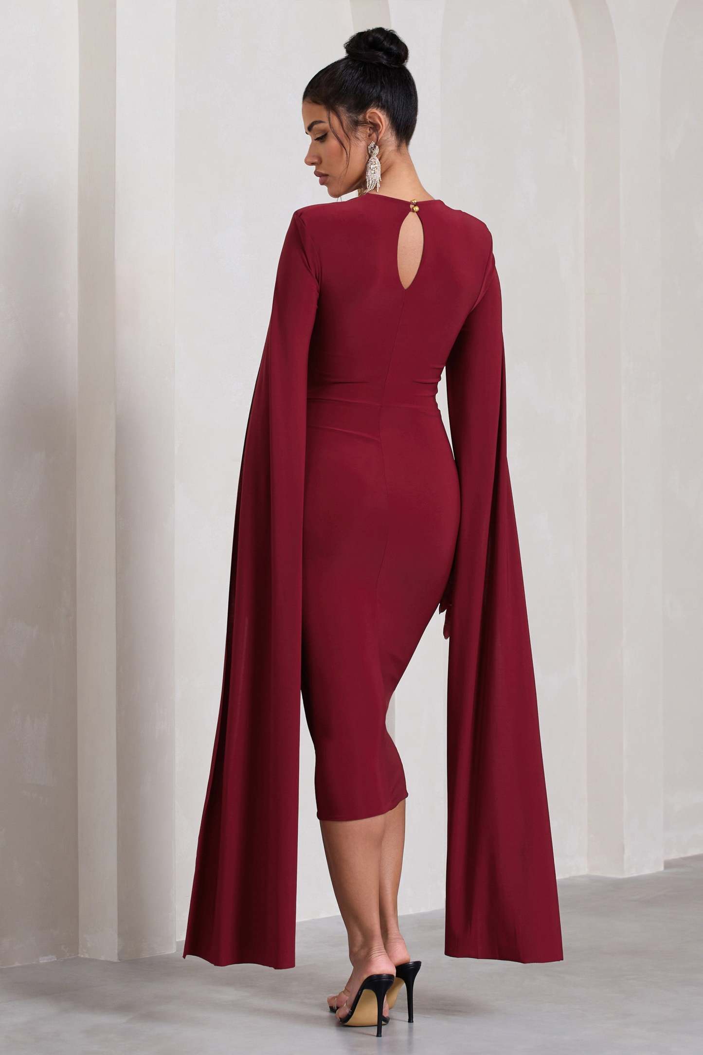 Flawless Berry Square Neck Midi Dress With Cape Sleeves-Fashionmomo.All Rights Reserved
