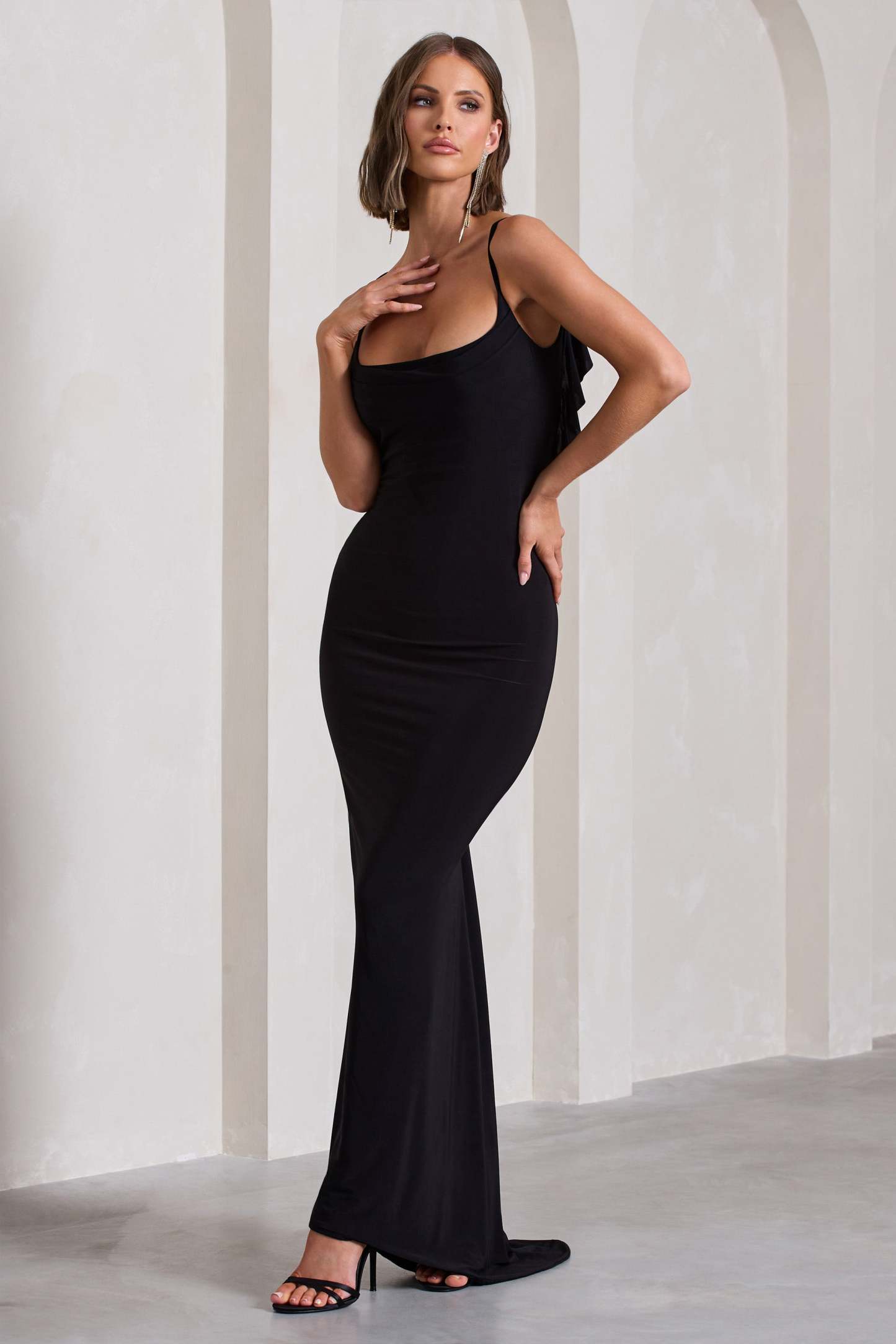Flute Black Bodycon Maxi Dress With Ruched Ruffled Back-Fashionmomo.All Rights Reserved