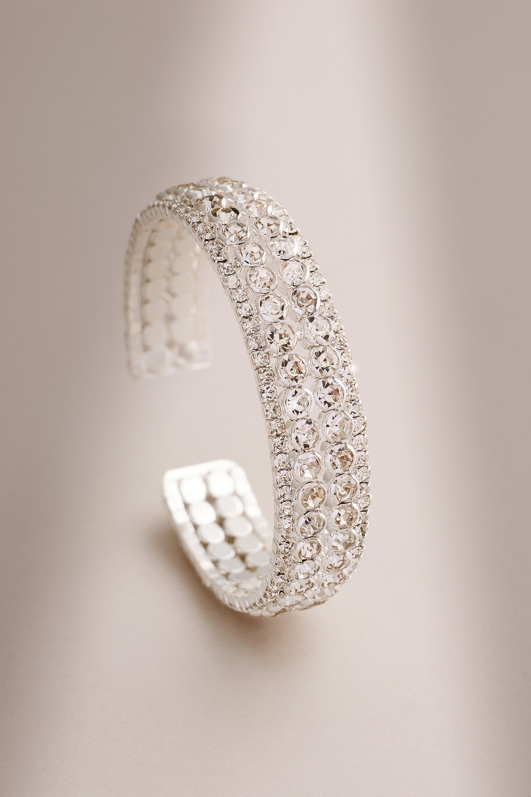 Hannah Silver Diamante Chunky Bracelet-Fashionmomo.All Rights Reserved