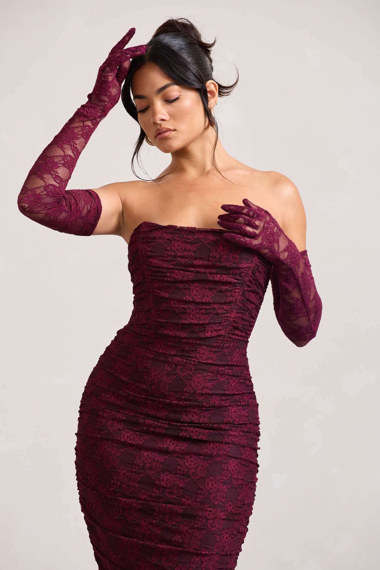 Prego Burgundy Lace Long Ruched Gloves-Fashionmomo.All Rights Reserved