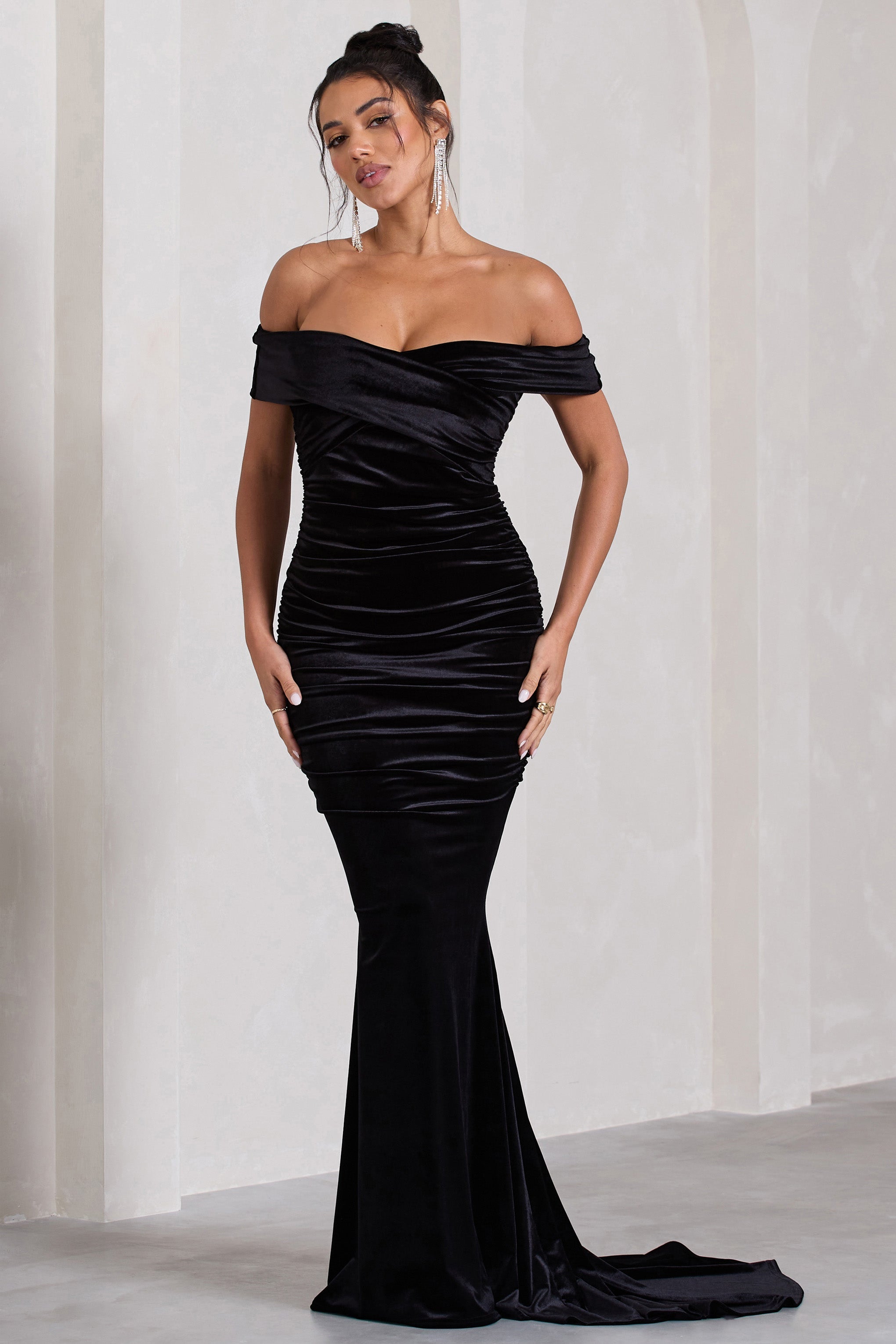 Apolline Black Velvet Off The Shoulder Ruched Fishtail Maxi Dress-Fashionmomo.All Rights Reserved
