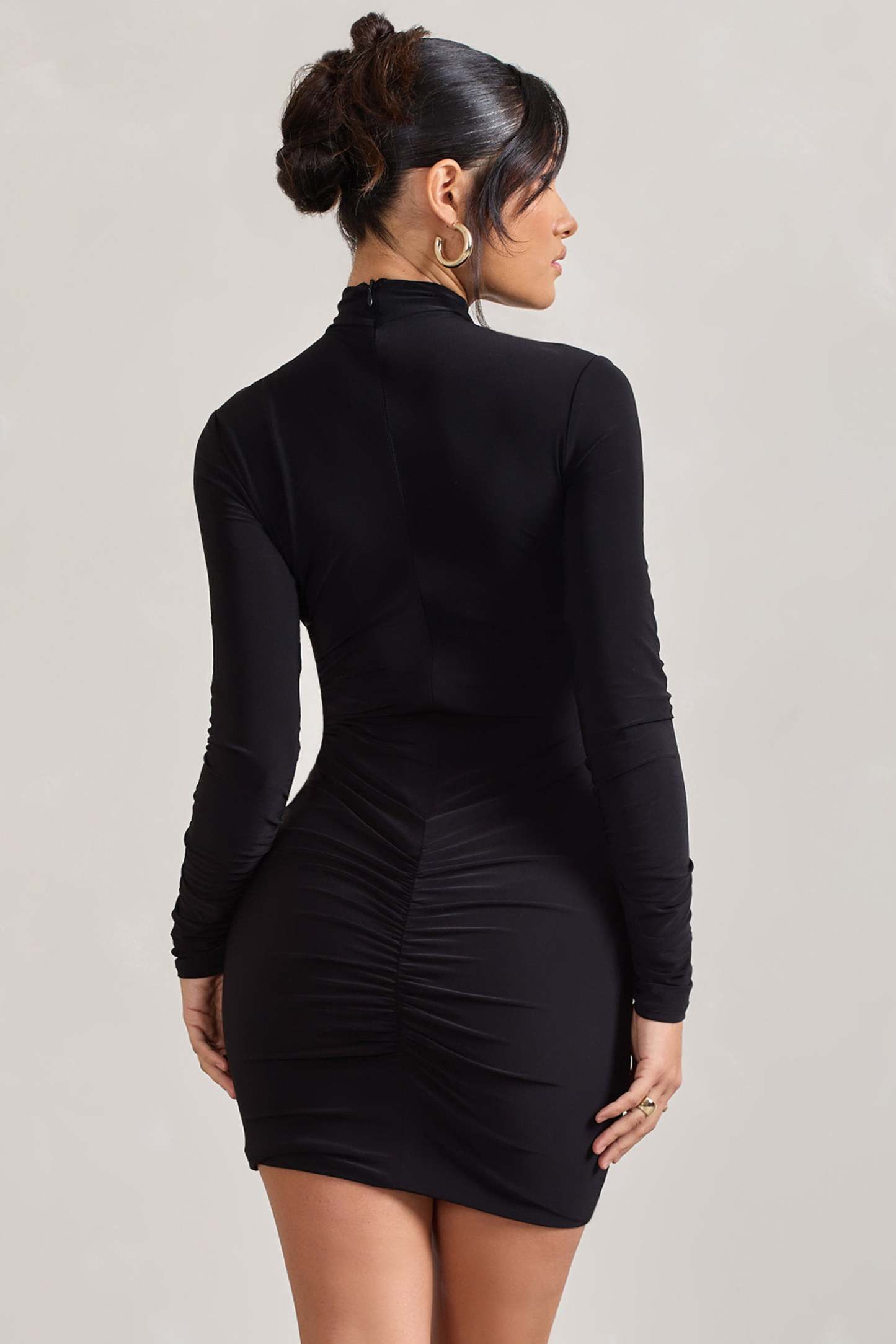 Eve Black Crossed-Neck Long-Sleeved Bodycon Mini Dress-Fashionmomo.All Rights Reserved