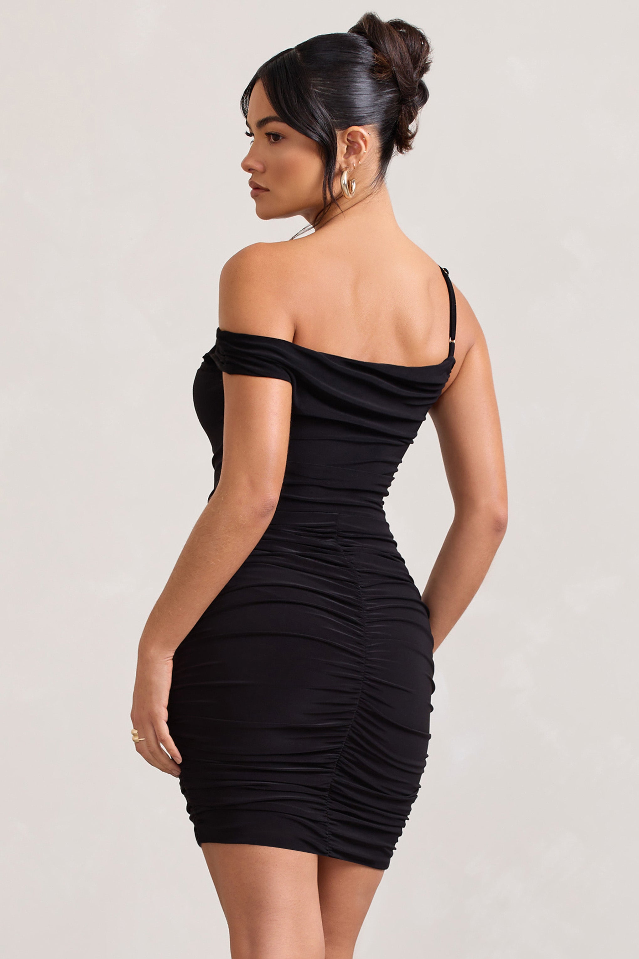 Front Page Black Ruched Asymmetric Bodycon Mini Dress-Fashionmomo.All Rights Reserved