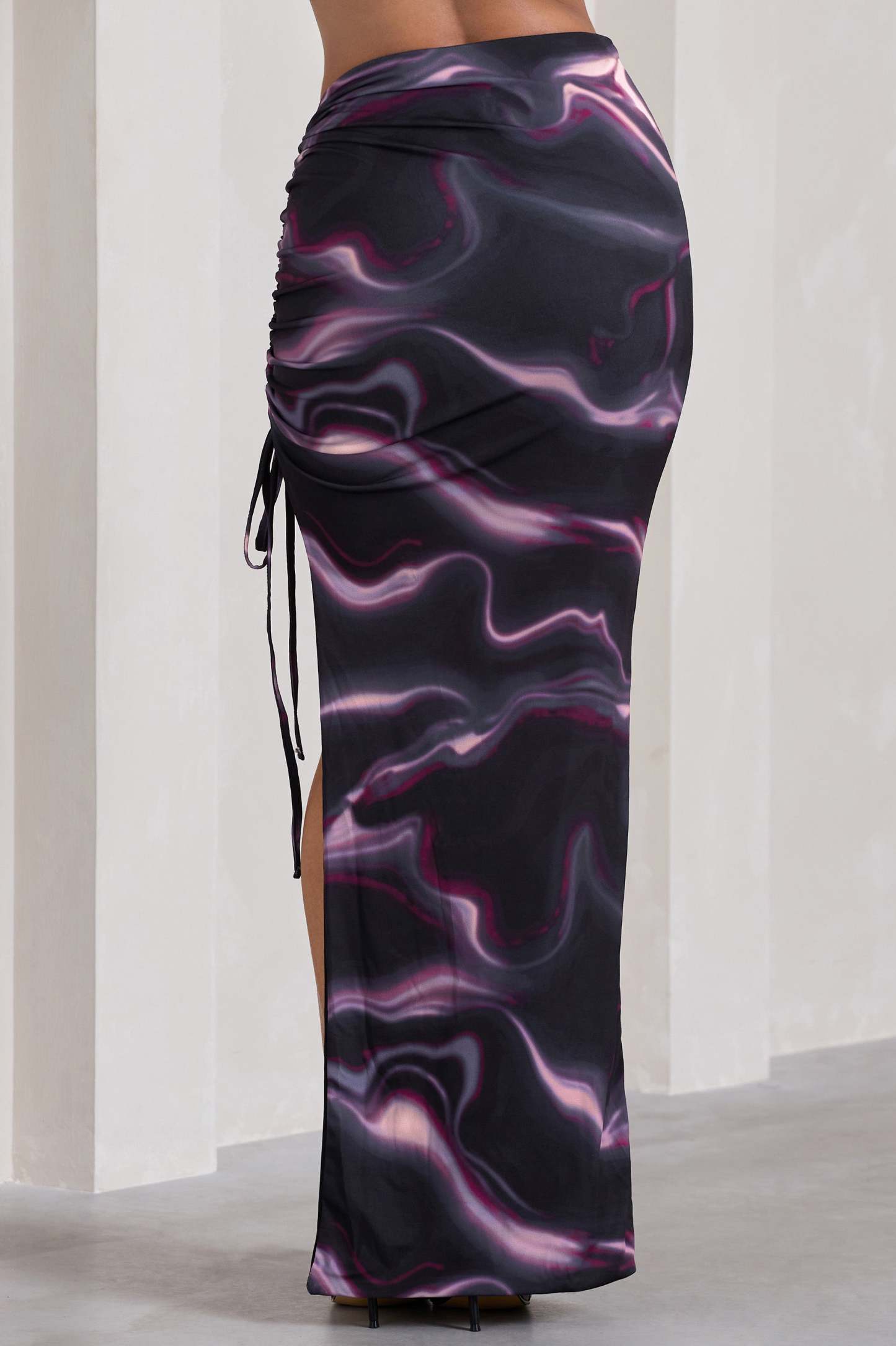 In The Air Black Printed Ruched Asymmetric High-Waisted Maxi Skirt-Fashionmomo.All Rights Reserved