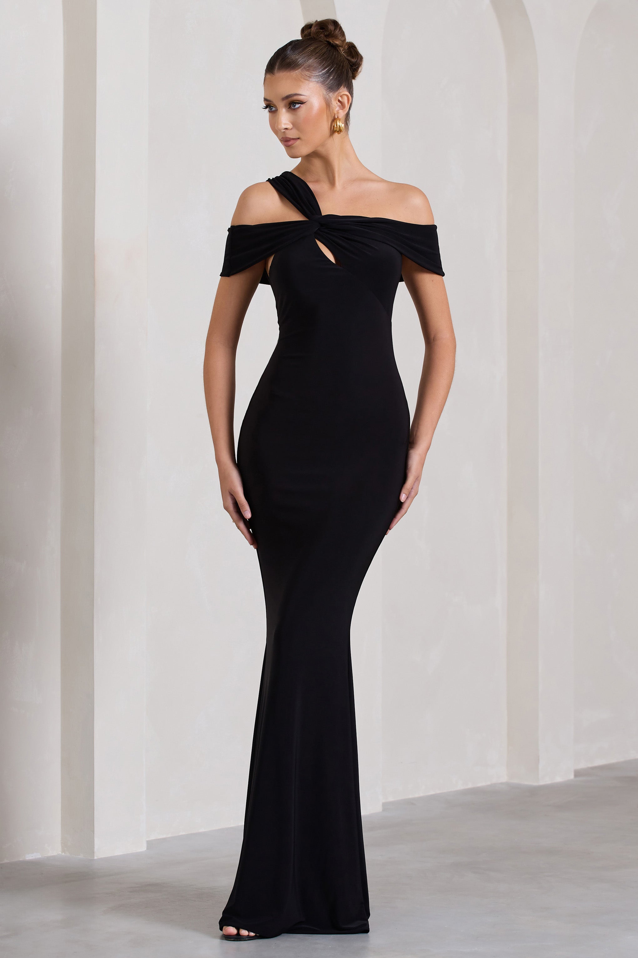 Captivating Black Strappy Asymmetric Cut-Out Maxi Dress-Fashionmomo.All Rights Reserved