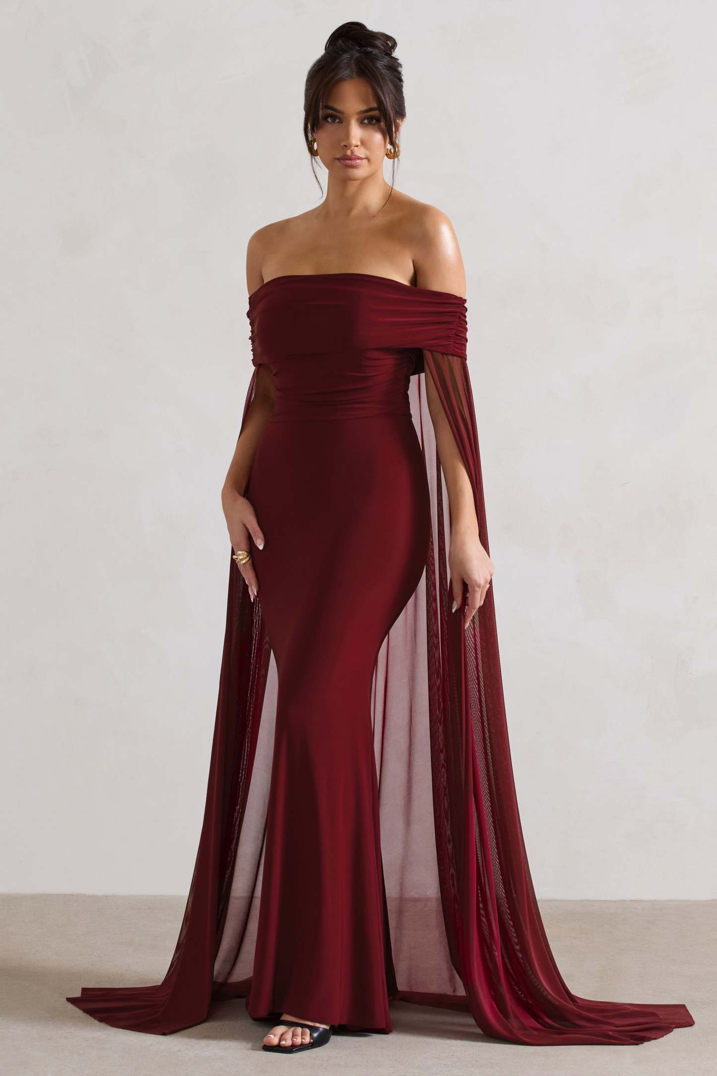Carlotta Berry Bardot Maxi Dress With Chiffon Cape-Fashionmomo.All Rights Reserved