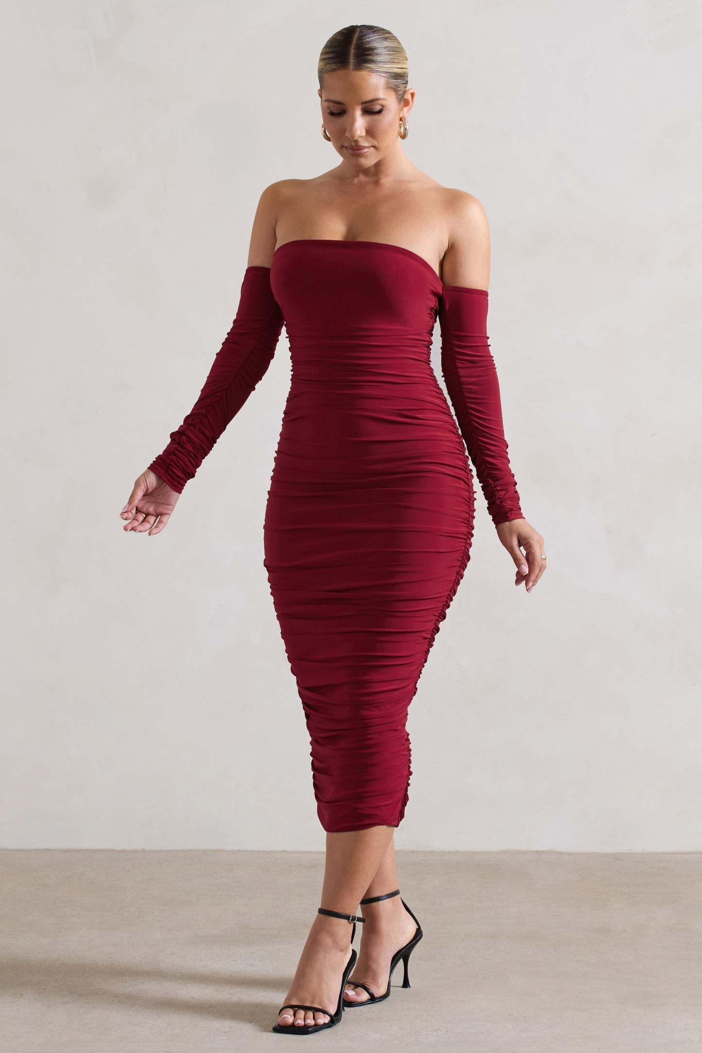 Anissa Berry Ruched Bardot Midi Dress-Fashionmomo.All Rights Reserved
