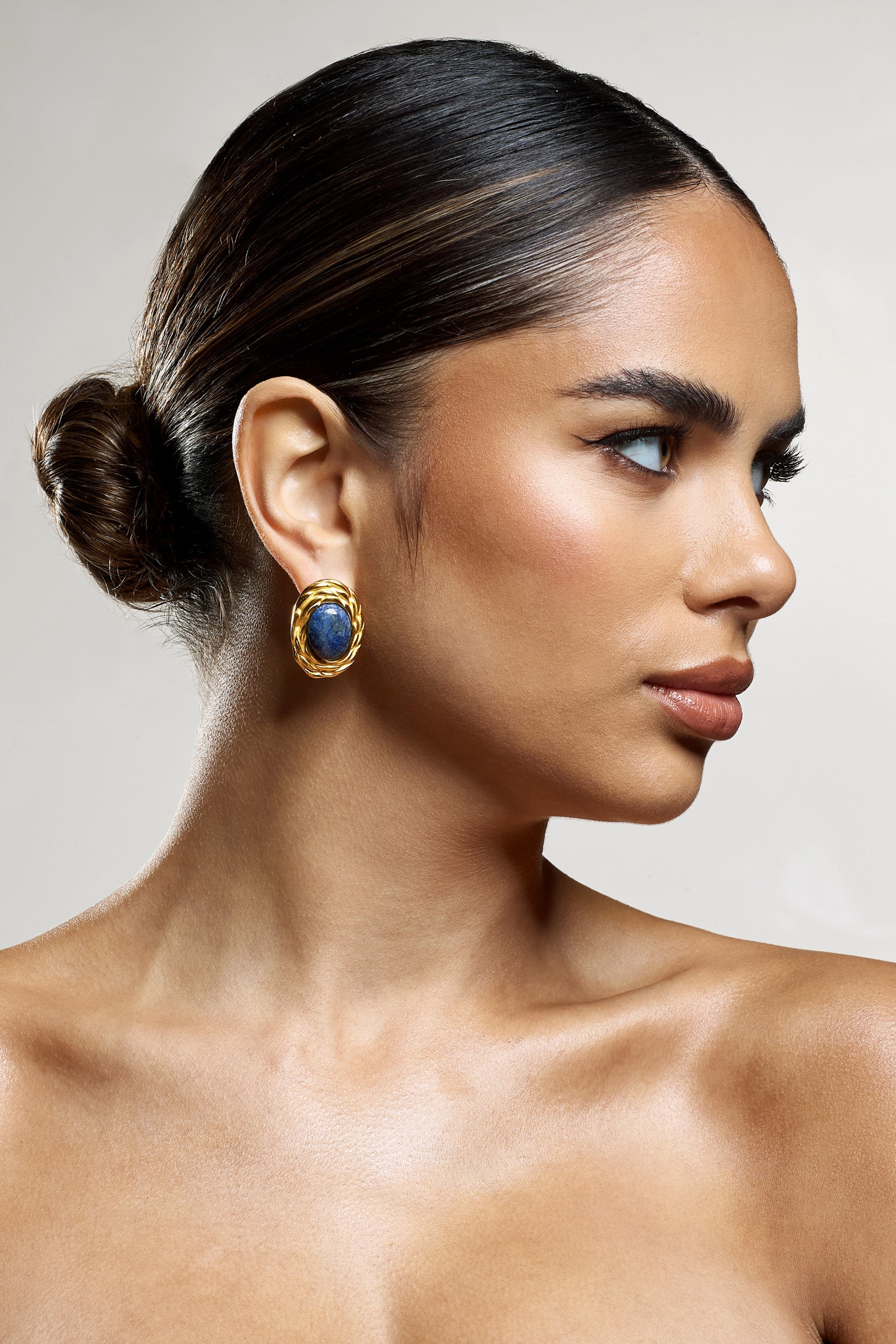 Essie Black Pendant Gold Earrings-Fashionmomo.All Rights Reserved