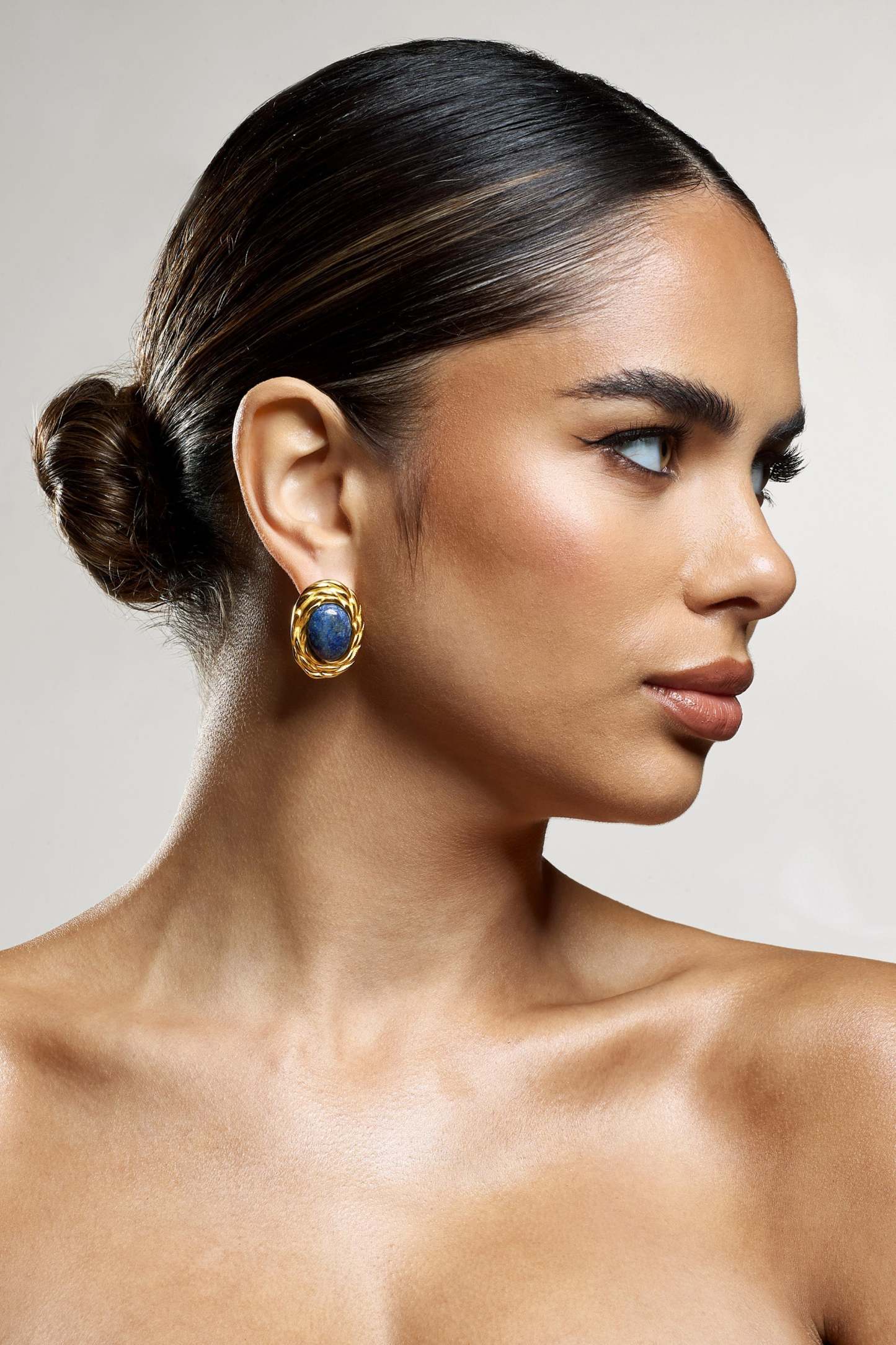 Essie Black Pendant Gold Earrings-Fashionmomo.All Rights Reserved
