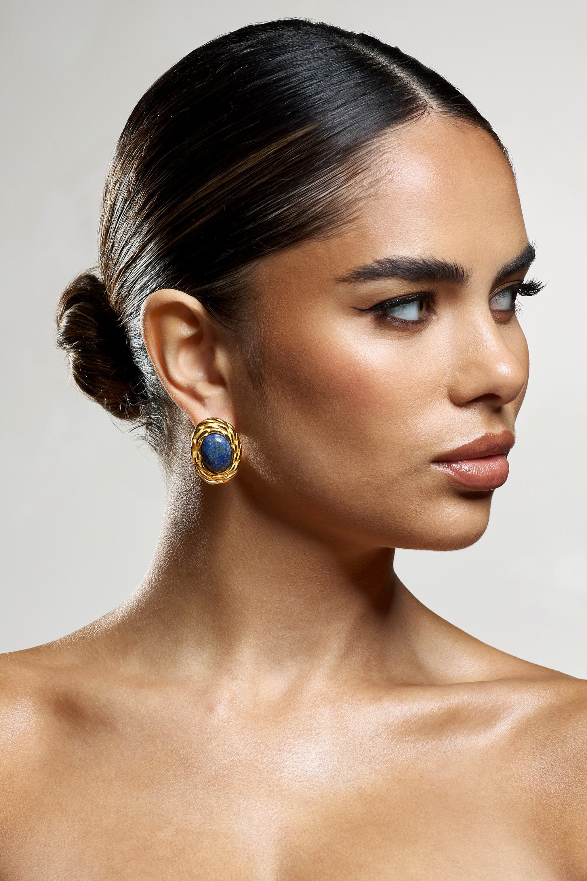 Essie Black Pendant Gold Earrings-Fashionmomo.All Rights Reserved