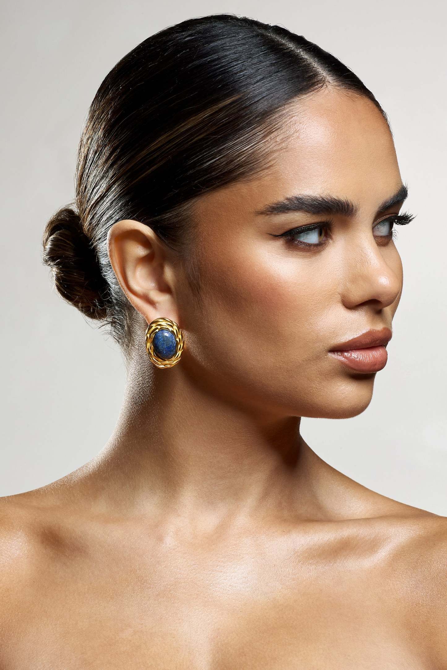 Essie Black Pendant Gold Earrings-Fashionmomo.All Rights Reserved
