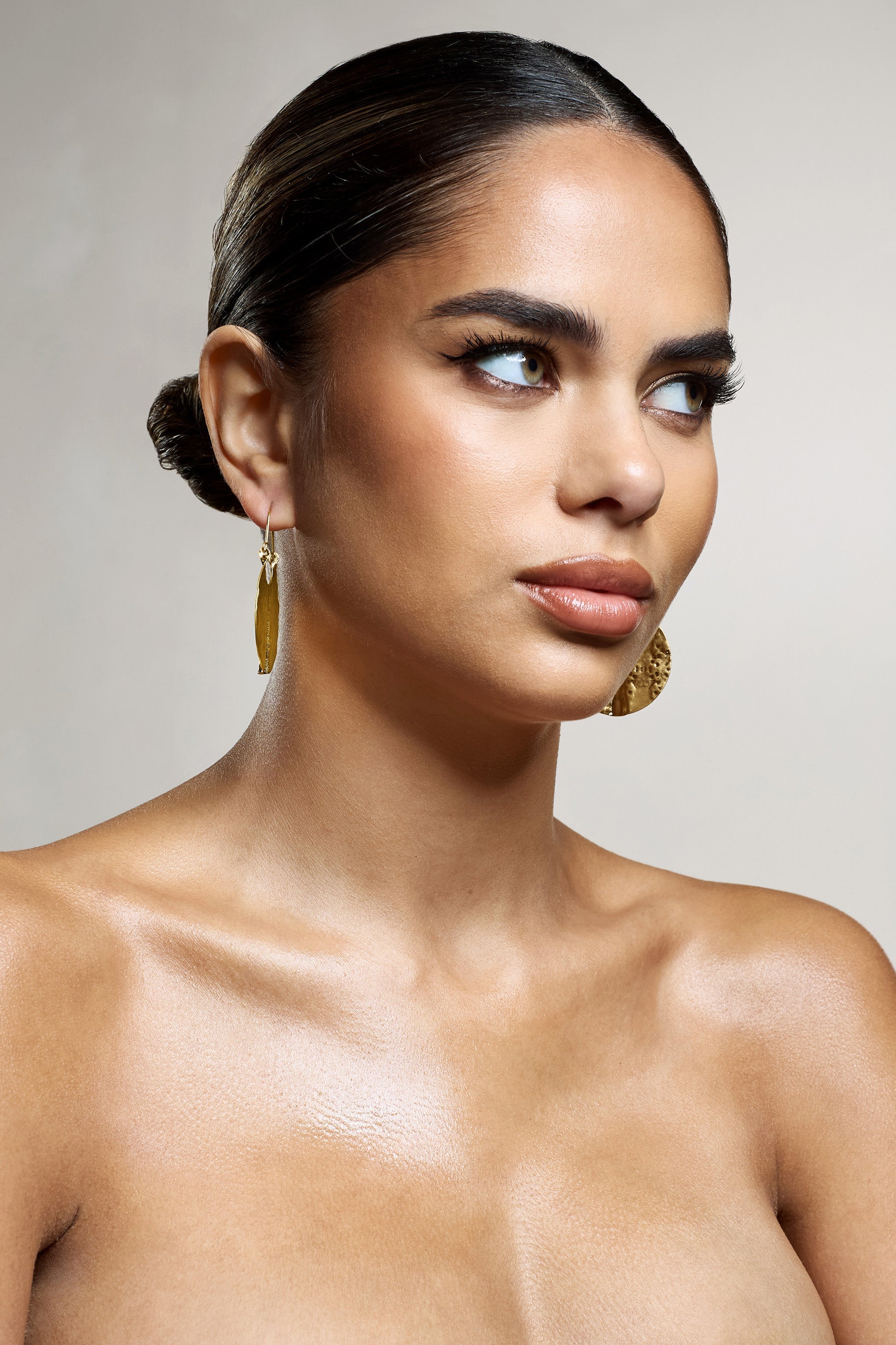 Calista Gold Textured Disc Earrings-Fashionmomo.All Rights Reserved