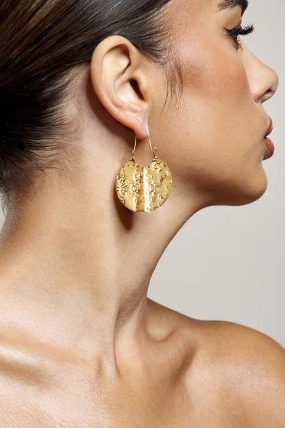 Calista Gold Textured Disc Earrings-Fashionmomo.All Rights Reserved