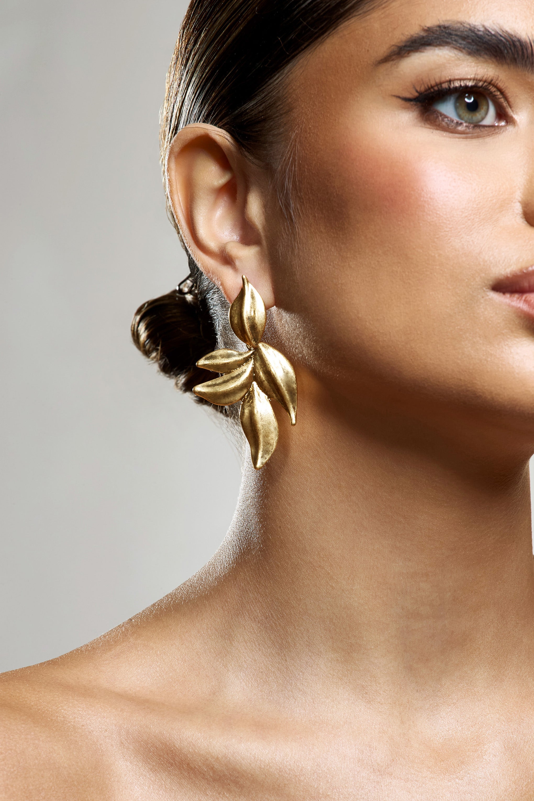 Phillipa Gold Leaf Statement Earrings-Fashionmomo.All Rights Reserved