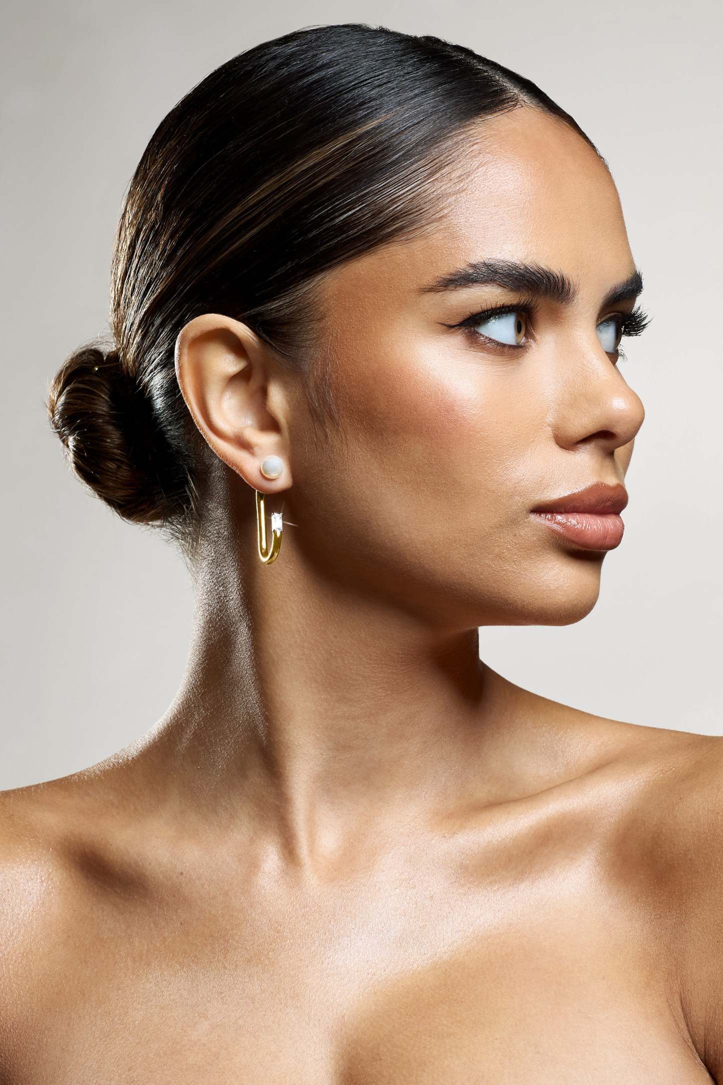 Beatrix Pearl & Diamante Statement Gold Earrings-Fashionmomo.All Rights Reserved
