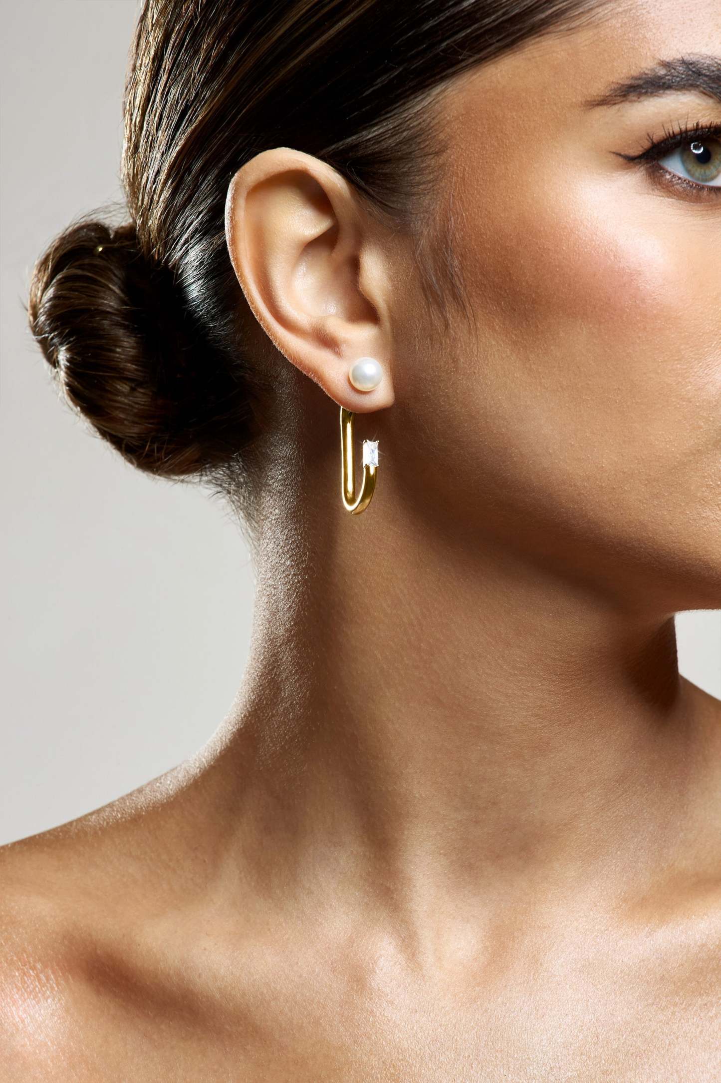 Beatrix Pearl & Diamante Statement Gold Earrings-Fashionmomo.All Rights Reserved