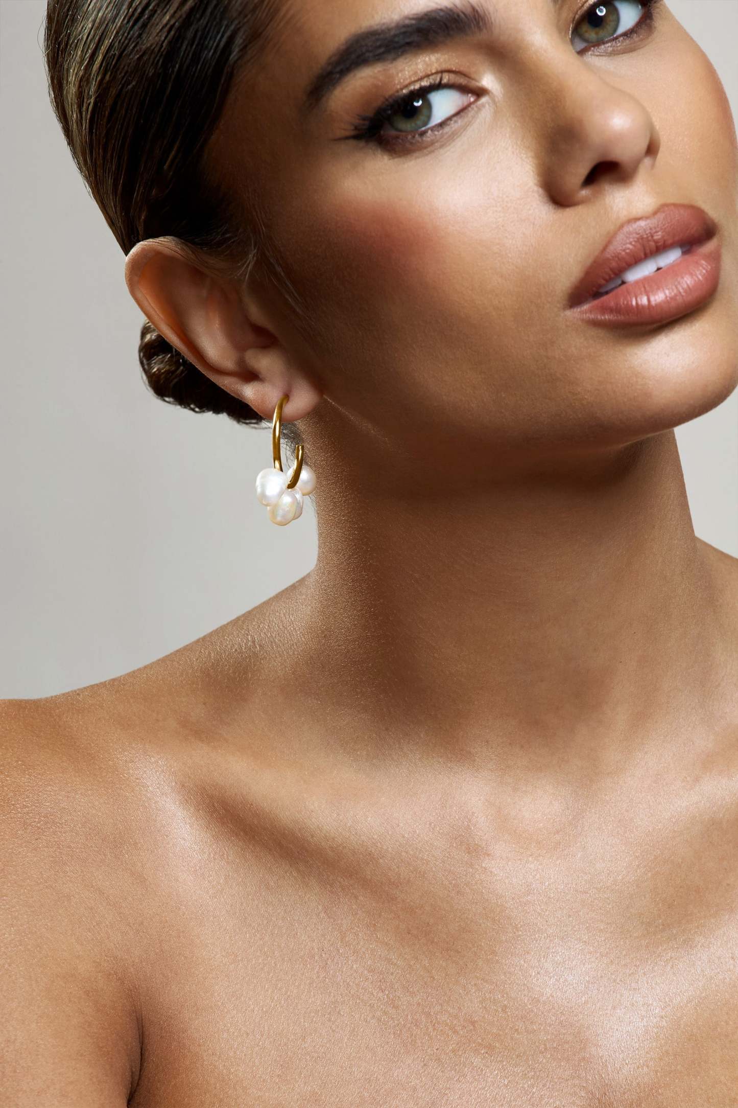 Anaya Gold Pearl Hoop Earrings-Fashionmomo.All Rights Reserved