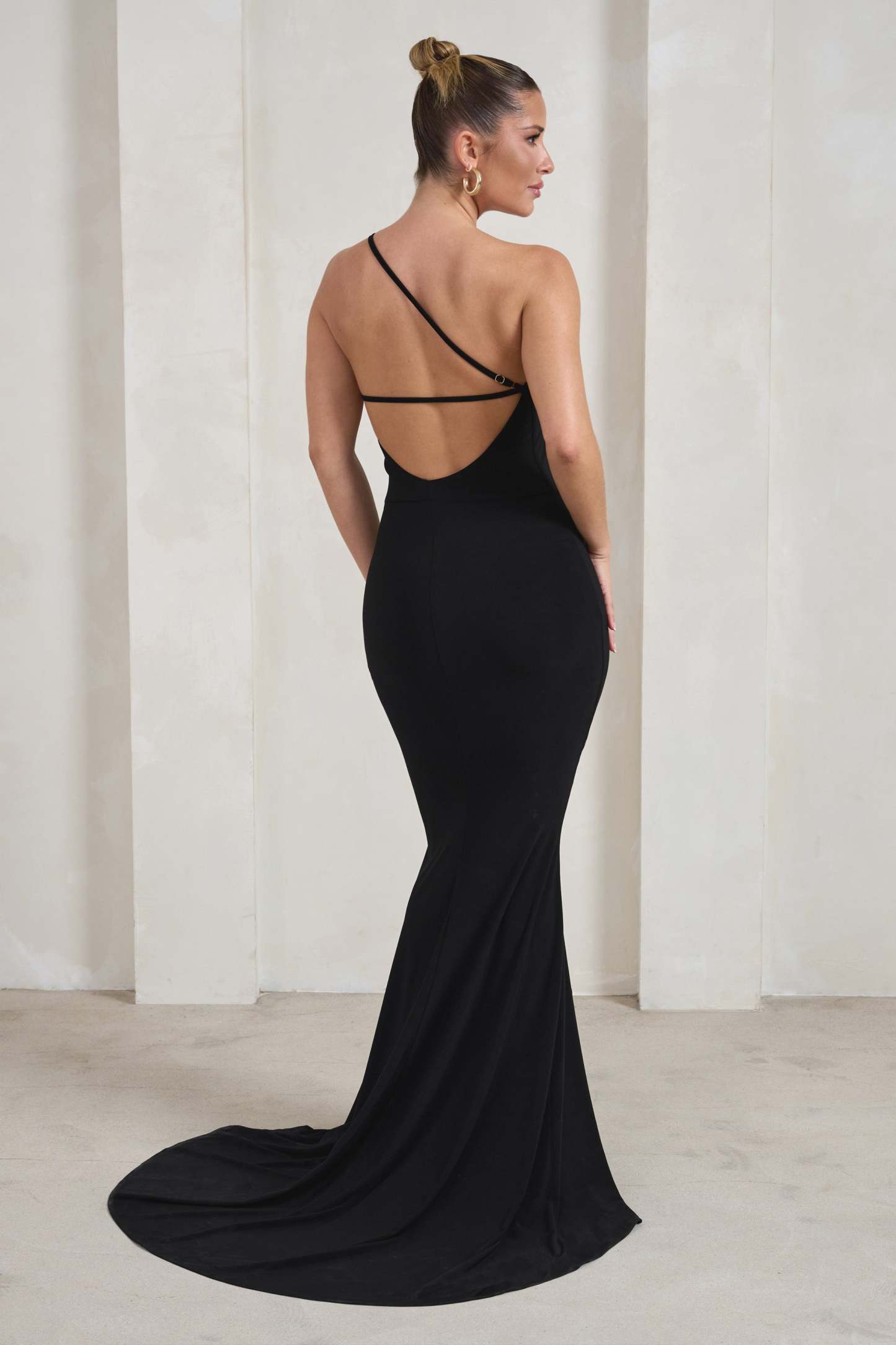 Belle Black One Shoulder Fishtail Maxi Dress-Fashionmomo.All Rights Reserved