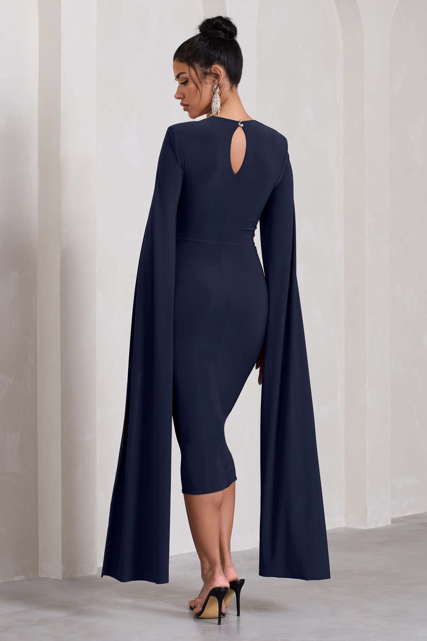 Flawless Navy Square Neck Midi Dress With Cape Sleeves-Fashionmomo.All Rights Reserved