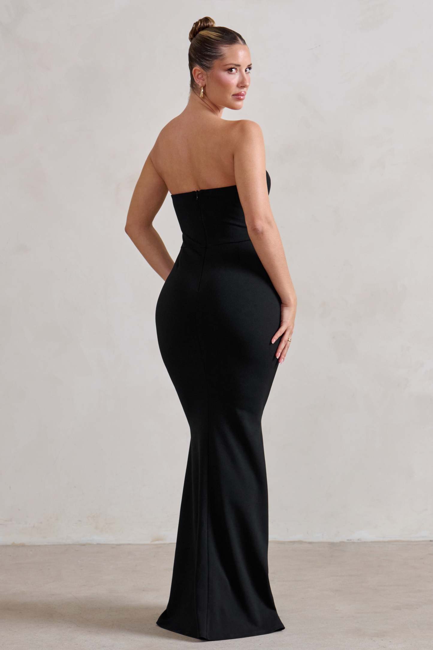 Carrie Black Sweetheart Neckline Maxi Dress With Statement Tie-Fashionmomo.All Rights Reserved