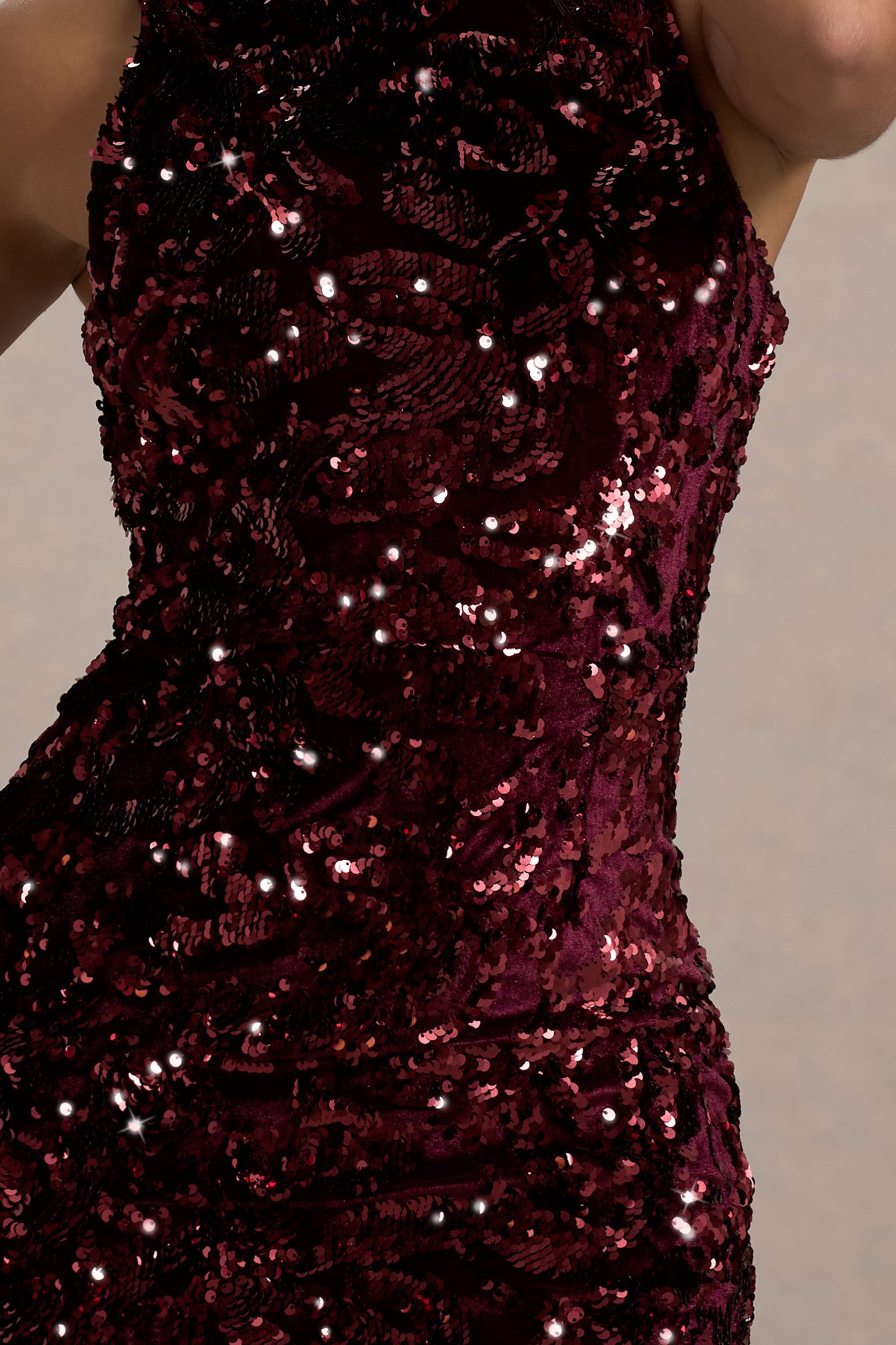 Hypnosis Berry Sequin Sleeveless High-Neck Midi Dress-Fashionmomo.All Rights Reserved