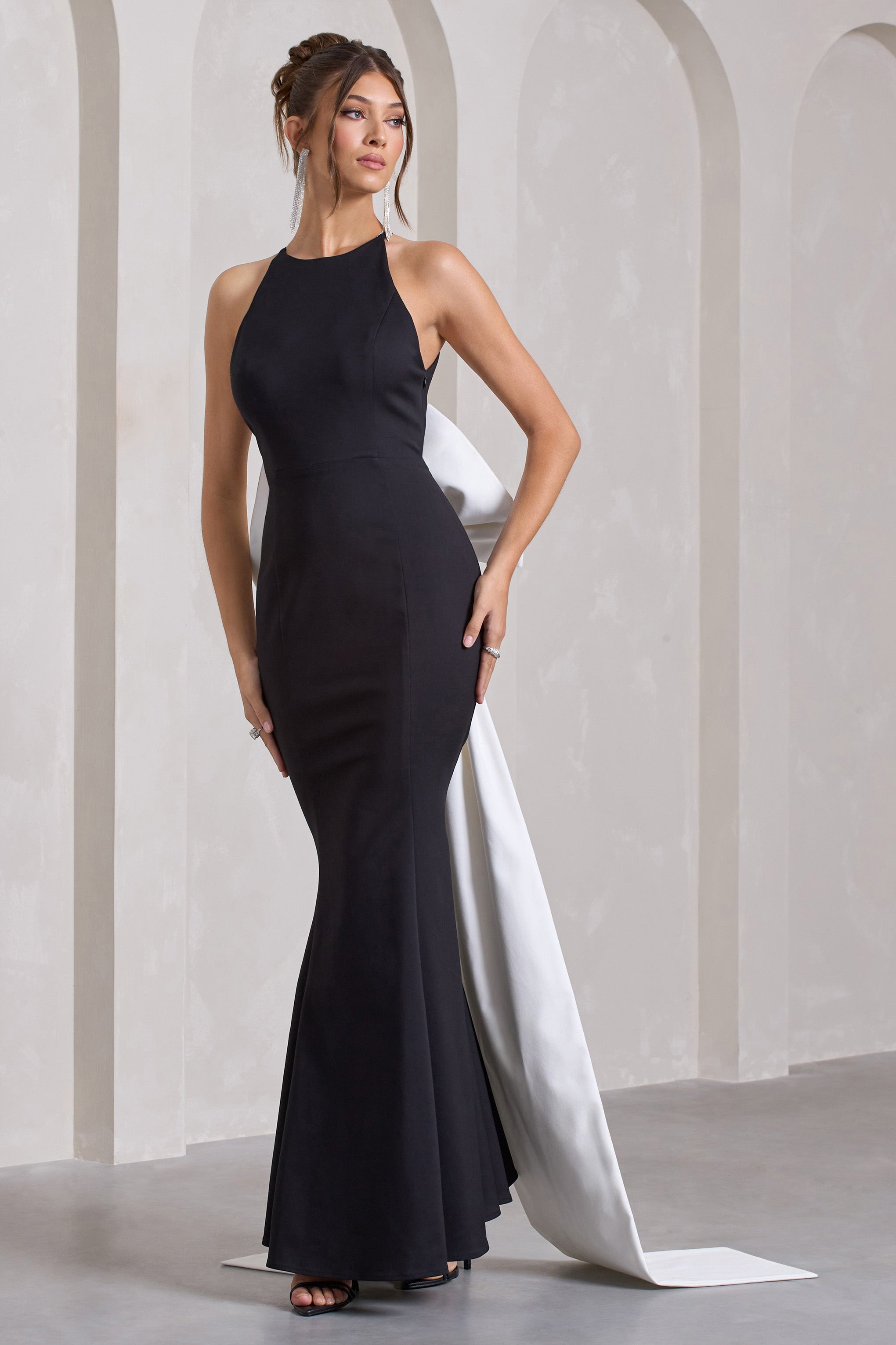 Bestow Black Open-Back Maxi Dress With Oversized White Bow-Fashionmomo.All Rights Reserved
