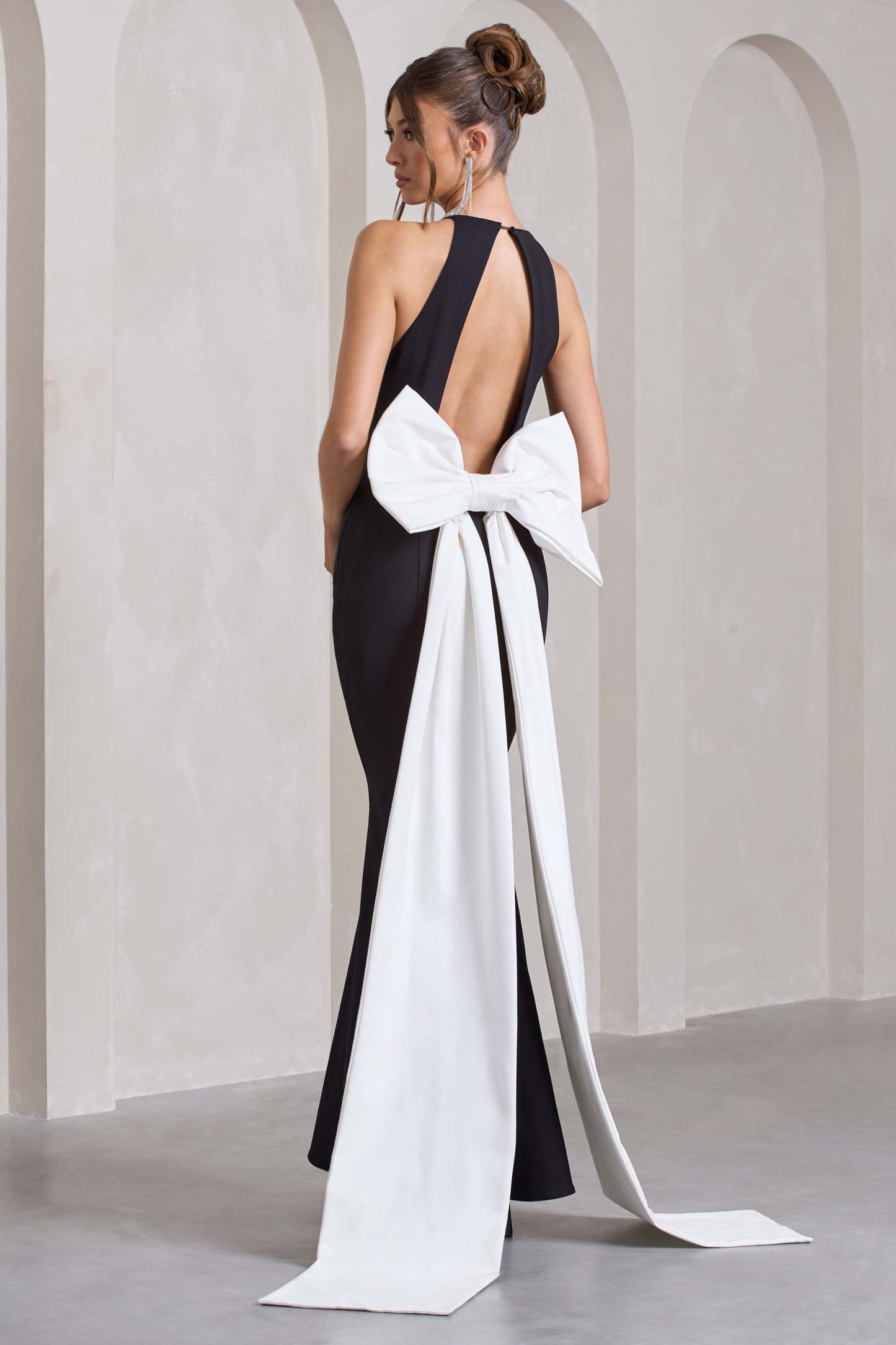 Bestow Black Open-Back Maxi Dress With Oversized White Bow-Fashionmomo.All Rights Reserved