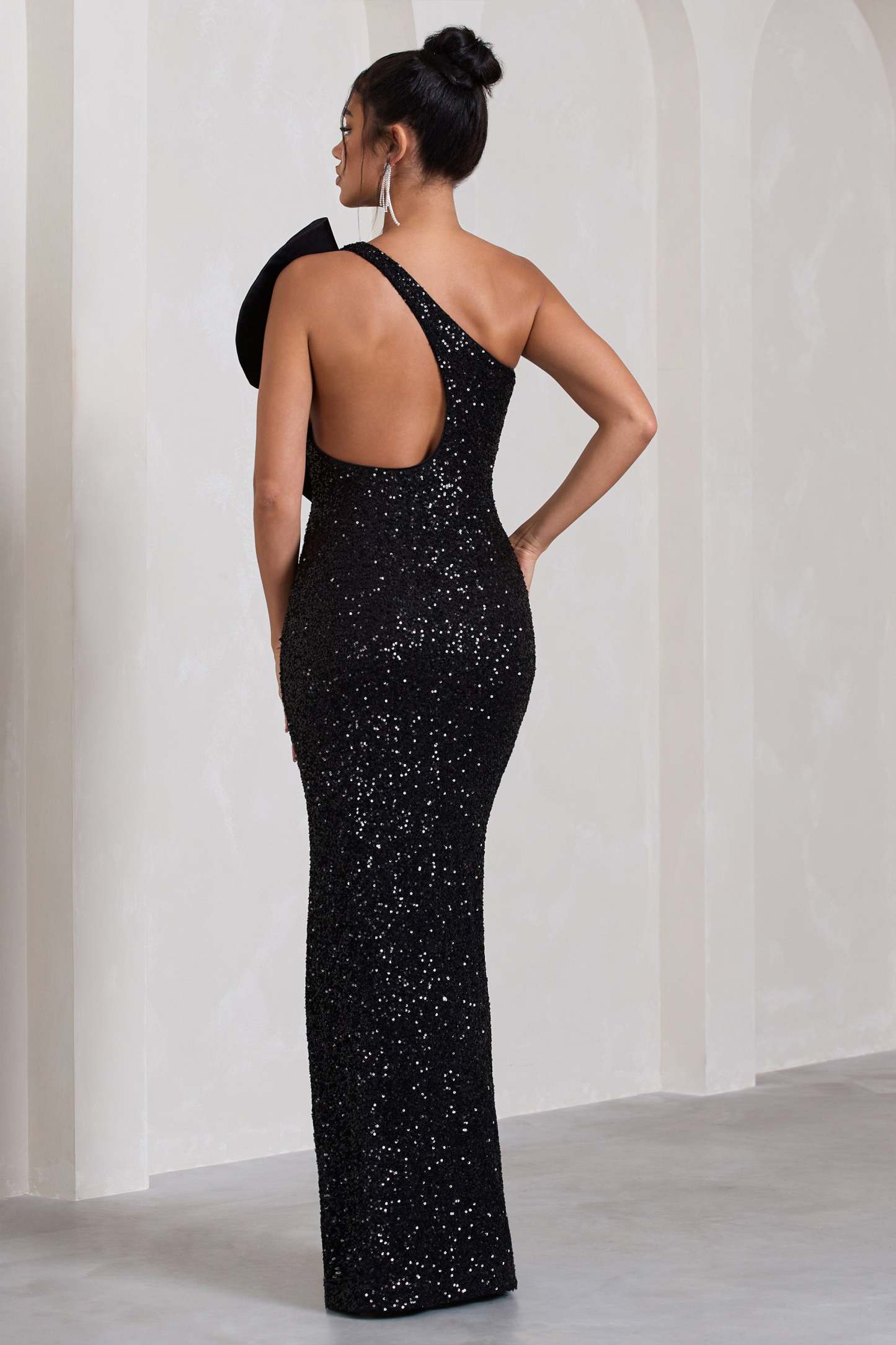 Award Black Sequin Asymmetric Cut-Out Split Maxi Dress With Ruffle Detail-Fashionmomo.All Rights Reserved