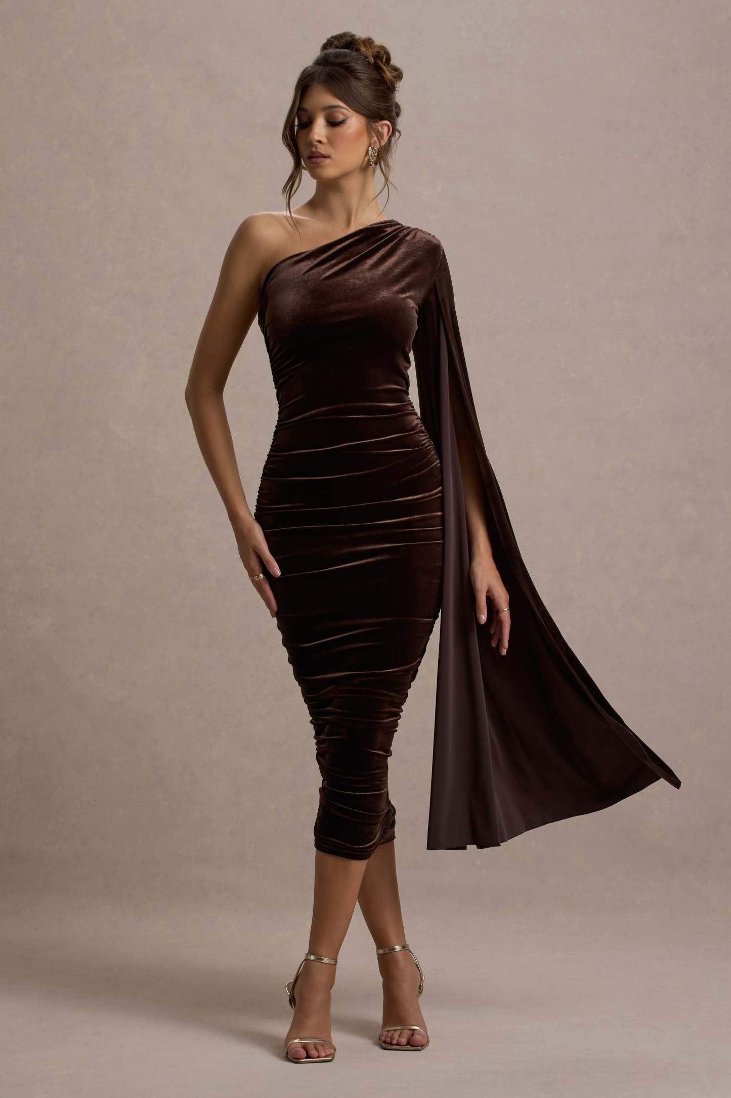 Gianna Chocolate Velvet One Shoulder Cape Bodycon Midi Dress-Fashionmomo.All Rights Reserved