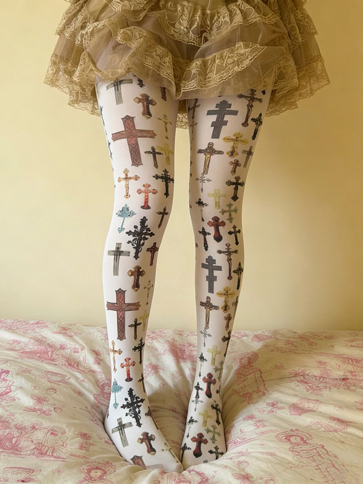 Cross-shaped leggings