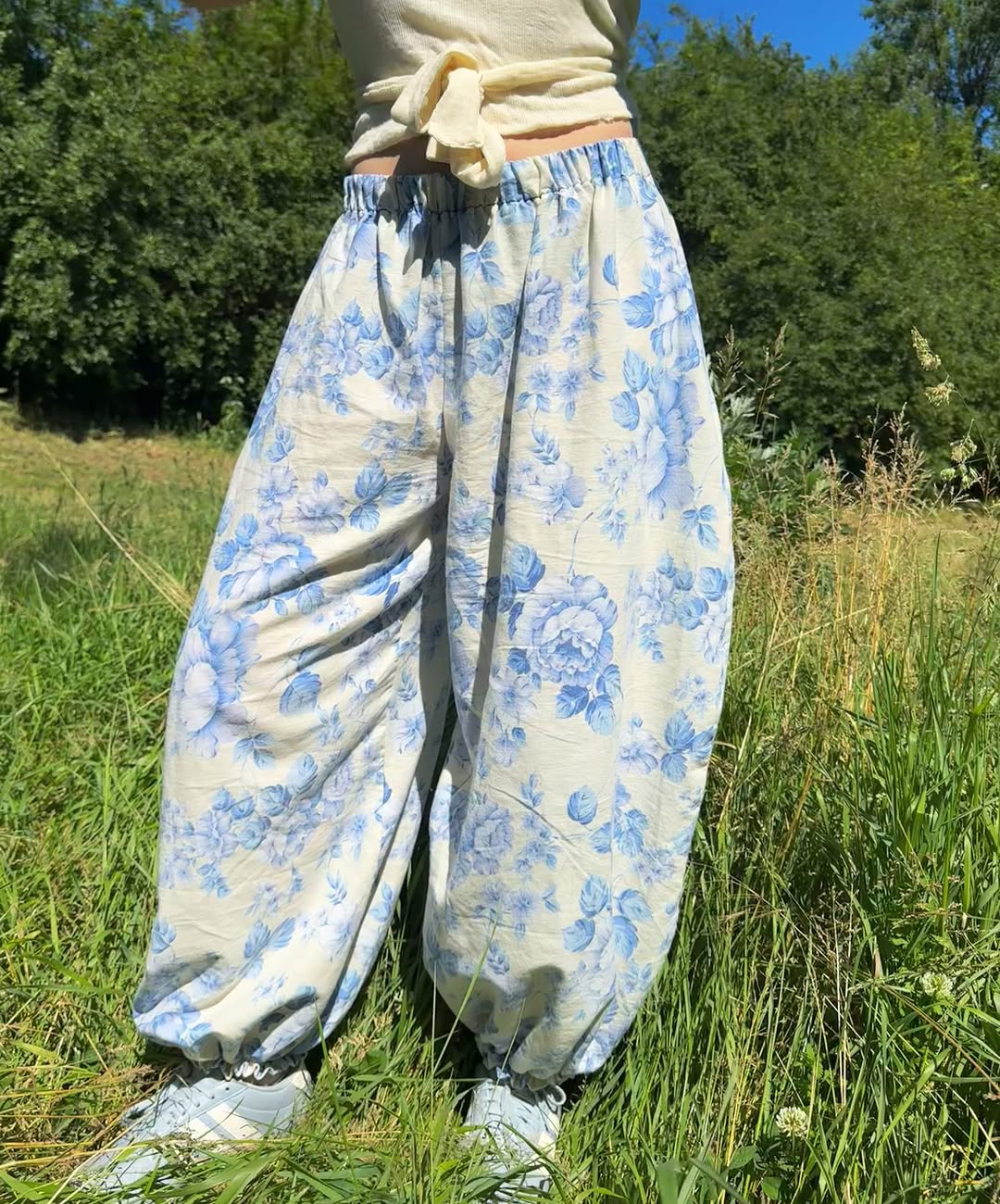 Vintage Blue Floral Balloon Pants 