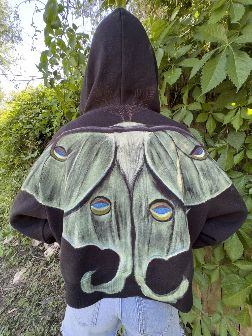 Luna Moth Graphic Black Crop Hoodie