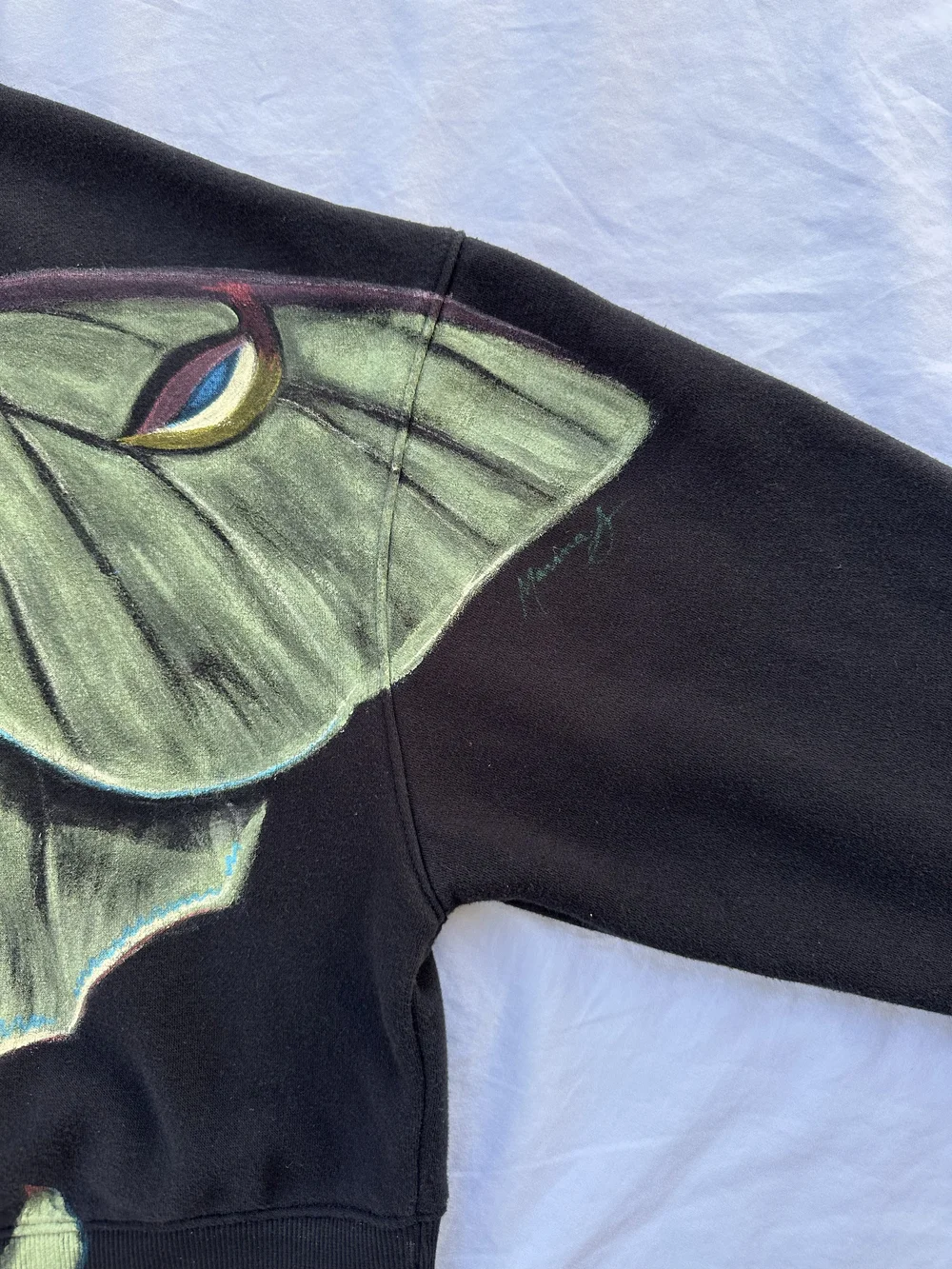Luna Moth Graphic Black Crop Hoodie