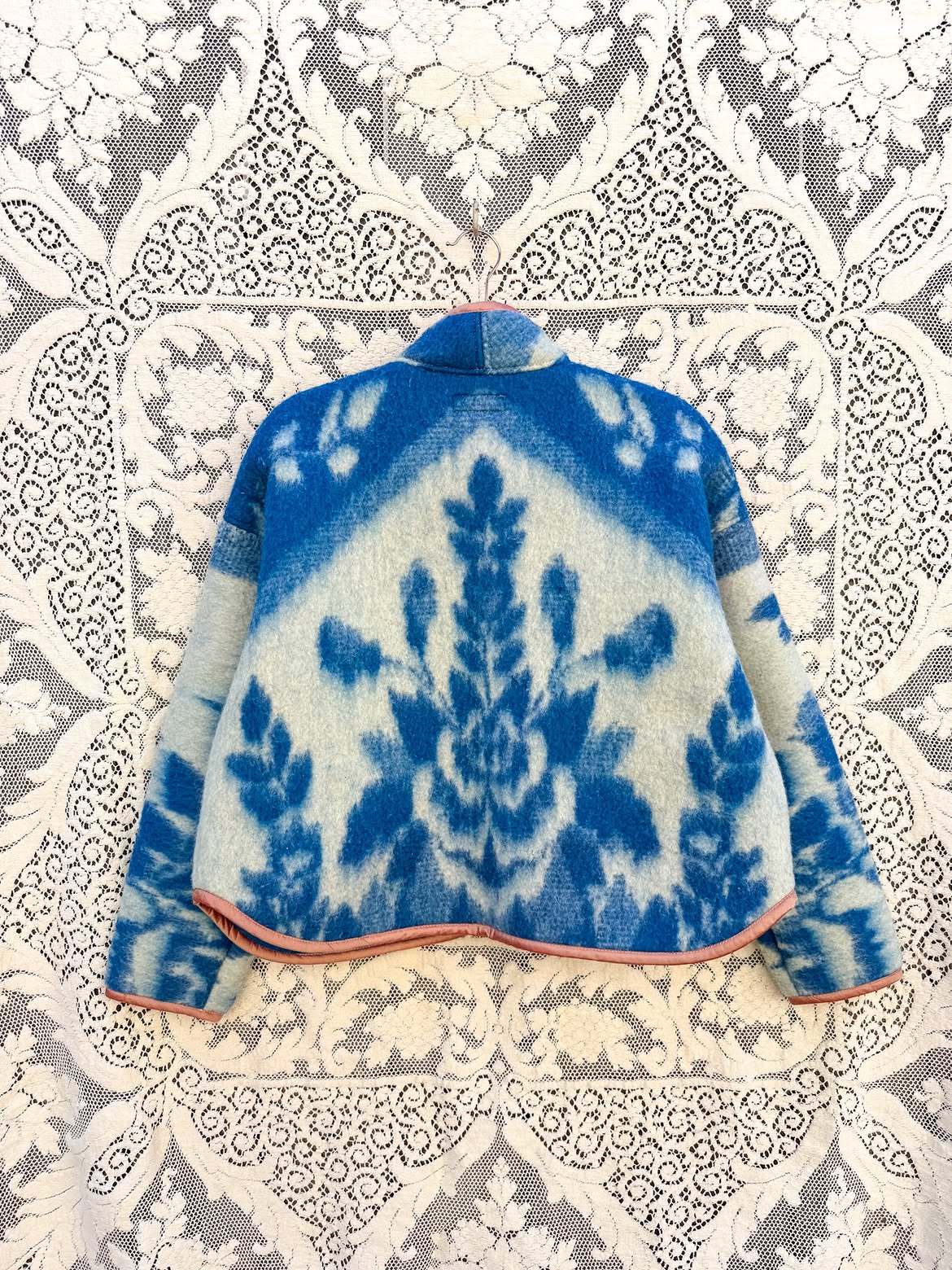 Blue Floral Jacquard Stand Collar Cropped Jacket