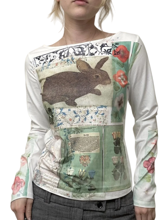 Printed long-sleeved top