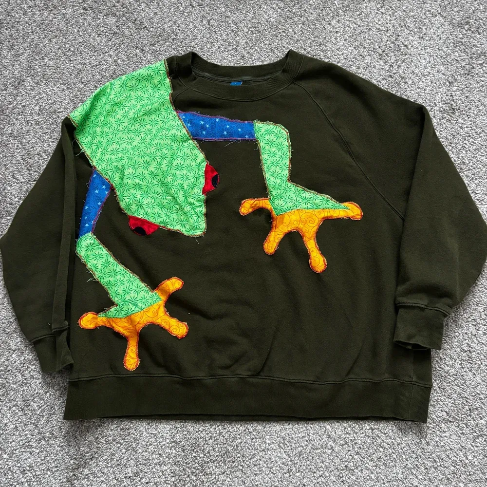 Tree Frog Print Pullover Hoodie