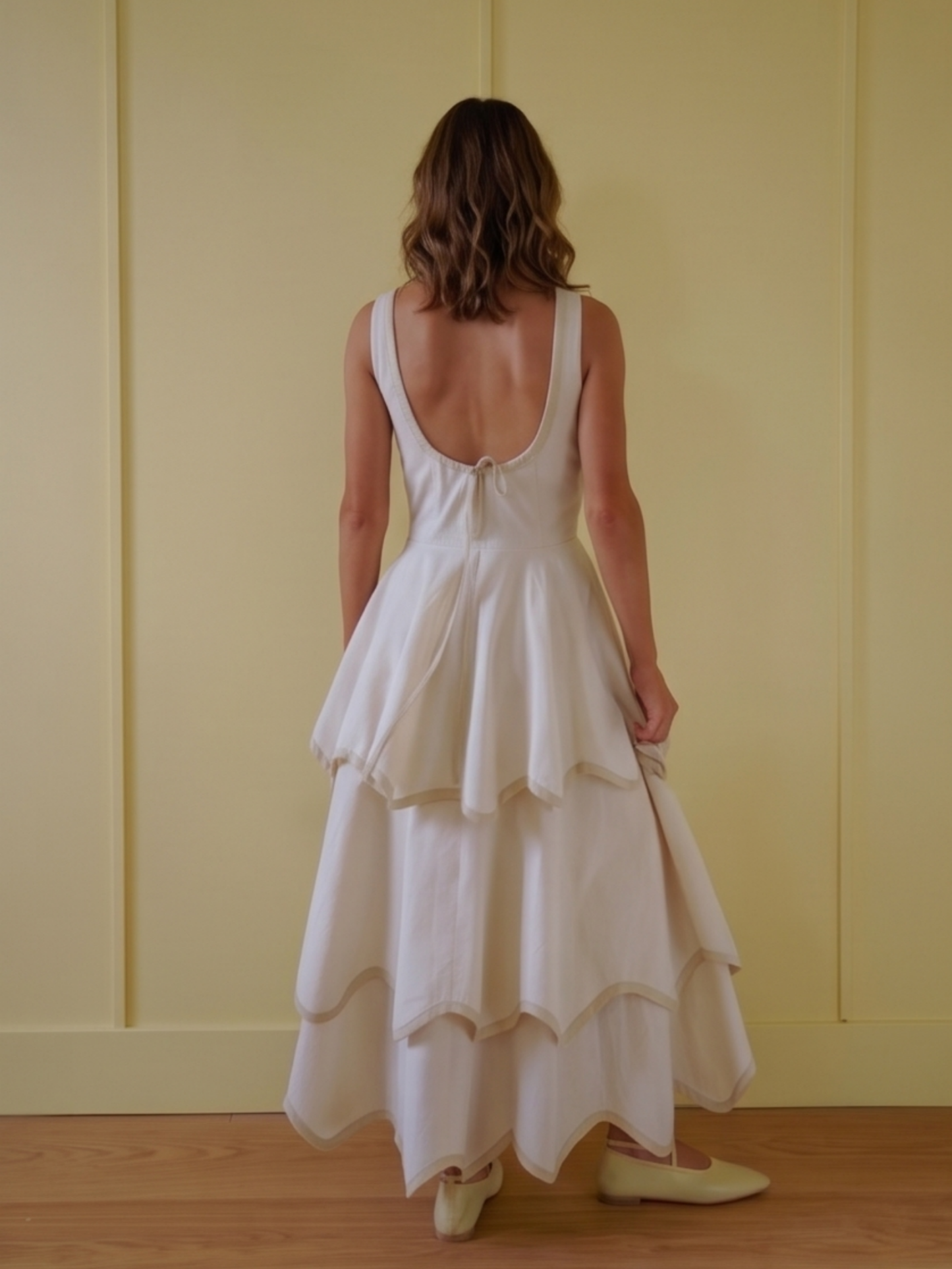 The Layered Scallop Midi-White