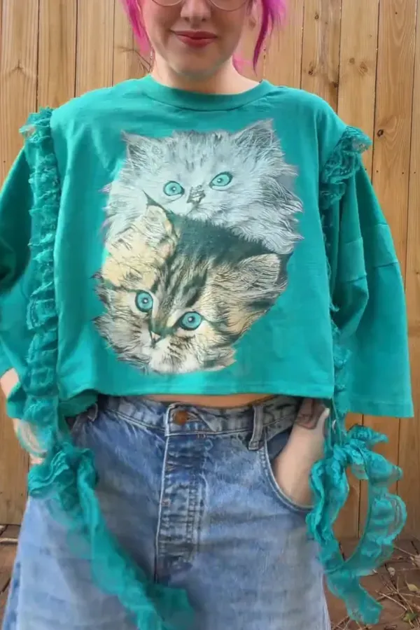 Pussycat Print Mid-Sleeve Top