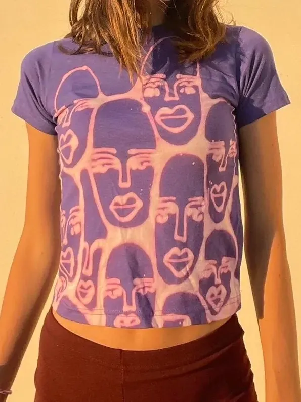 Oval faces Graphic Tee