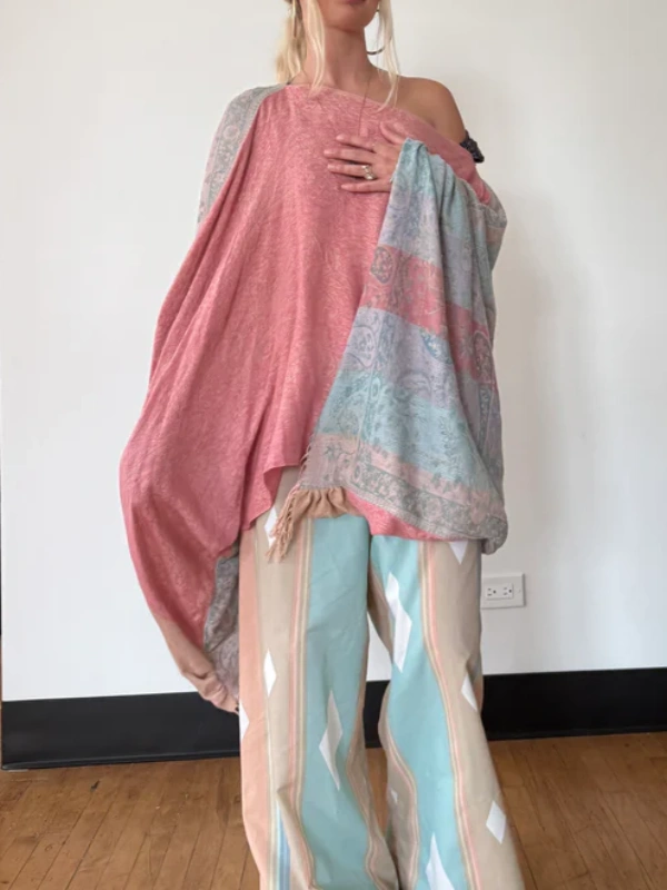 Bohemian Top: Free-Spirited Romance in Soft Pink​