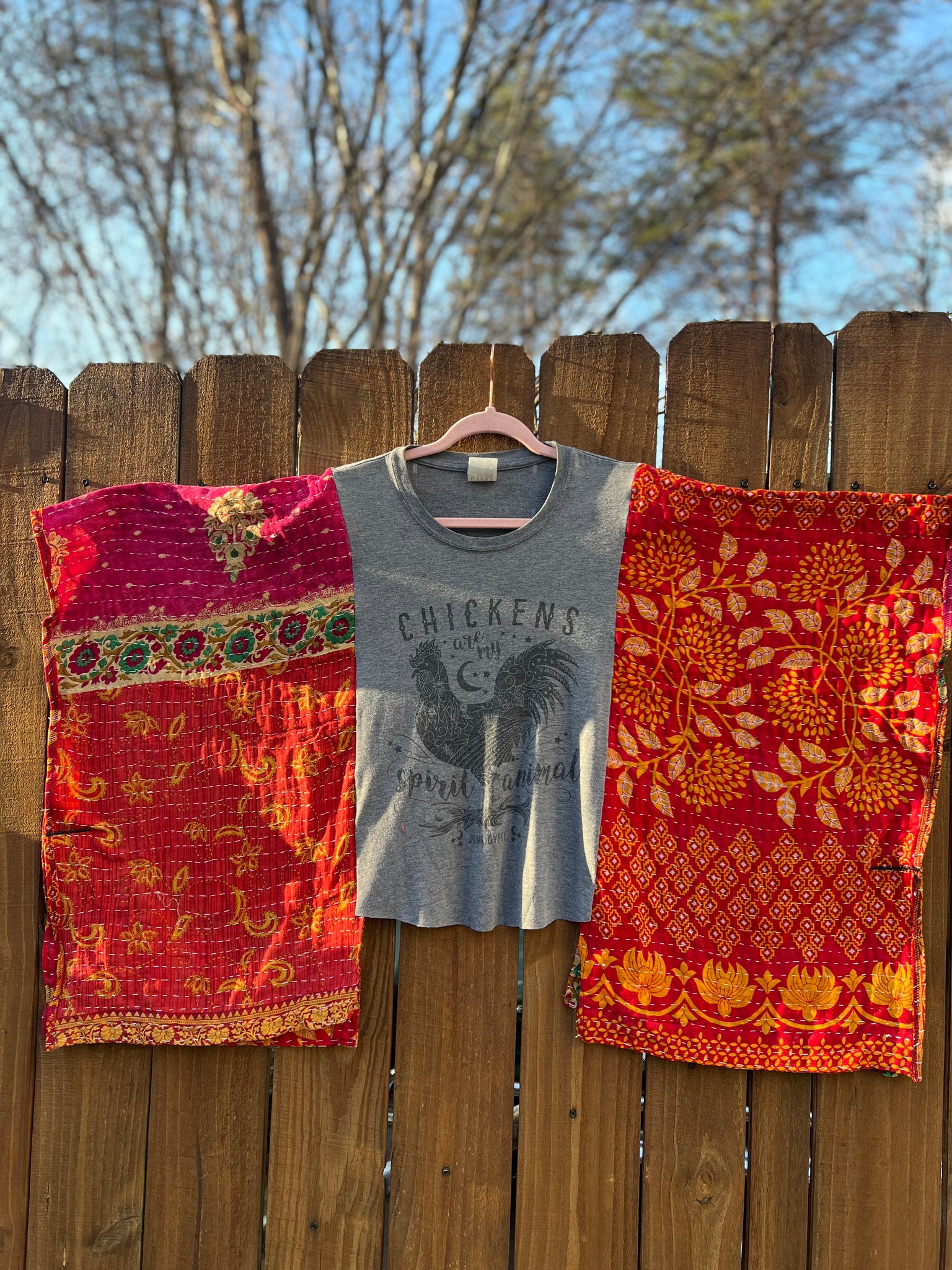 CHICKENS Mix & Match Tee