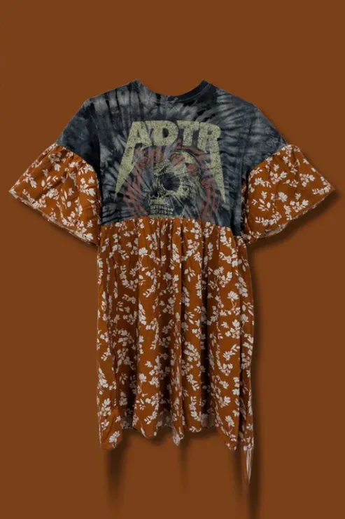 A Day To Remember - Burnt Orange Leaf Print Smock Dress
