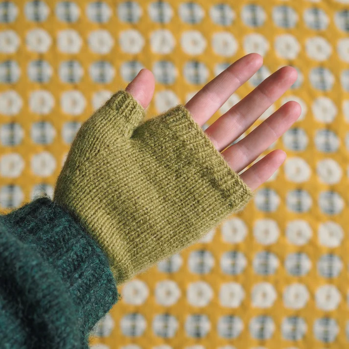 Ladybird Gloves - Green