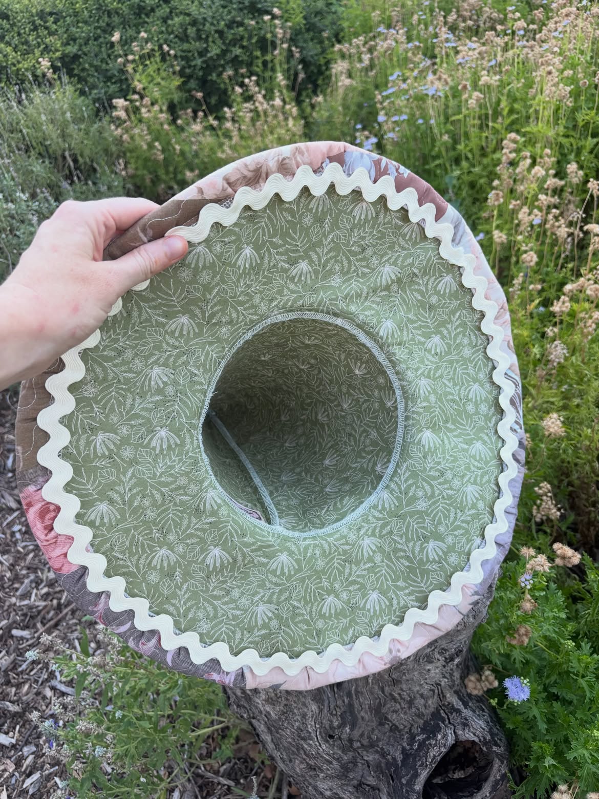 Garlic Print Quilted Witch Hat