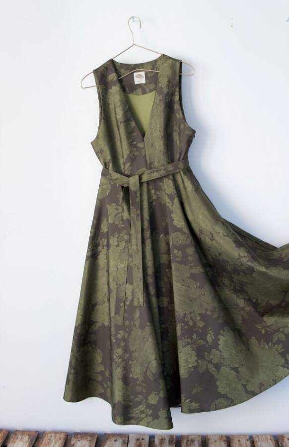 Vintage Jacquard V-Neck Pinafore Dress-Green