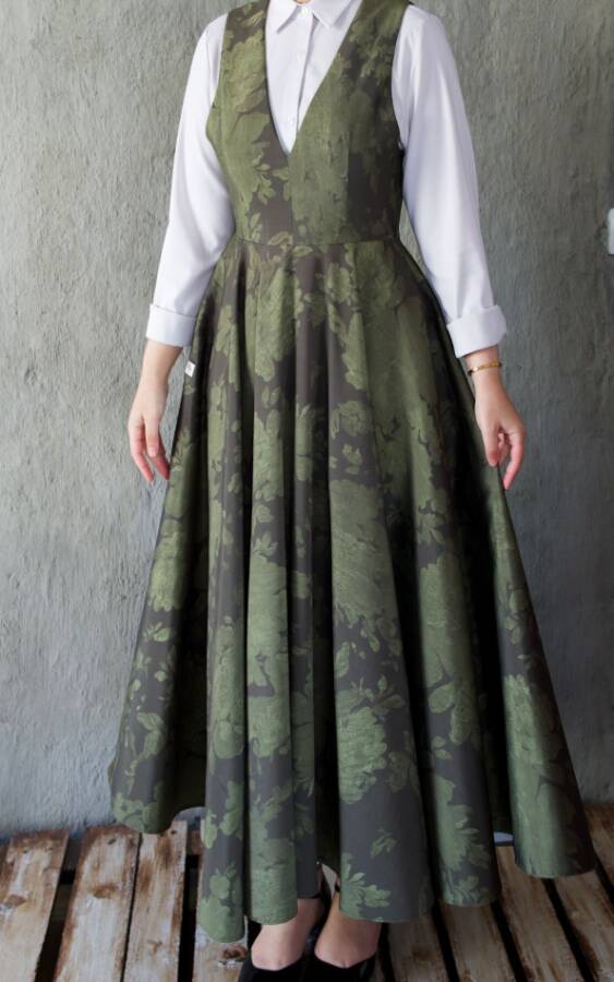 Vintage Jacquard V-Neck Pinafore Dress-Green