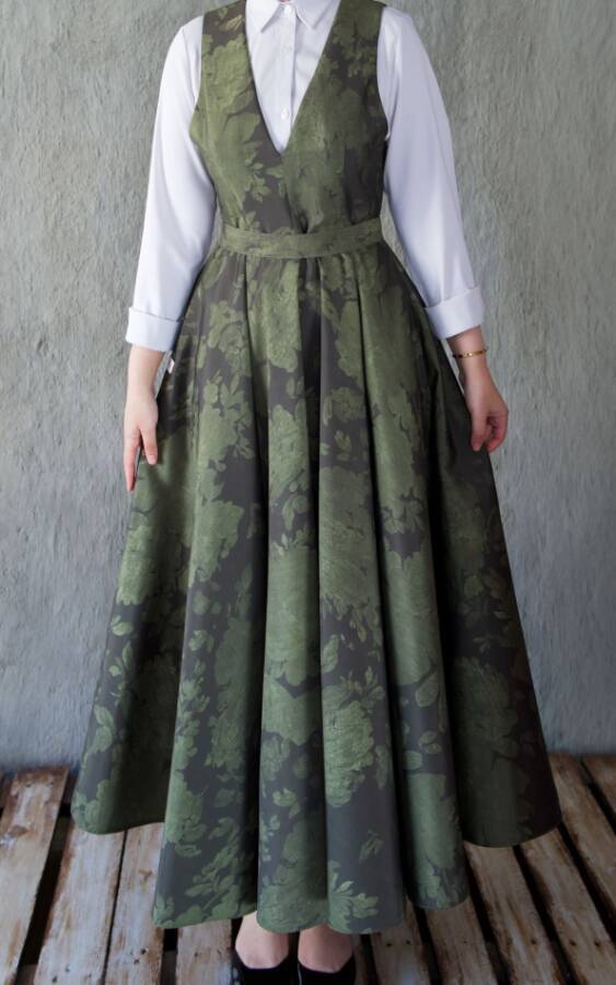 Vintage Jacquard V-Neck Pinafore Dress-Green