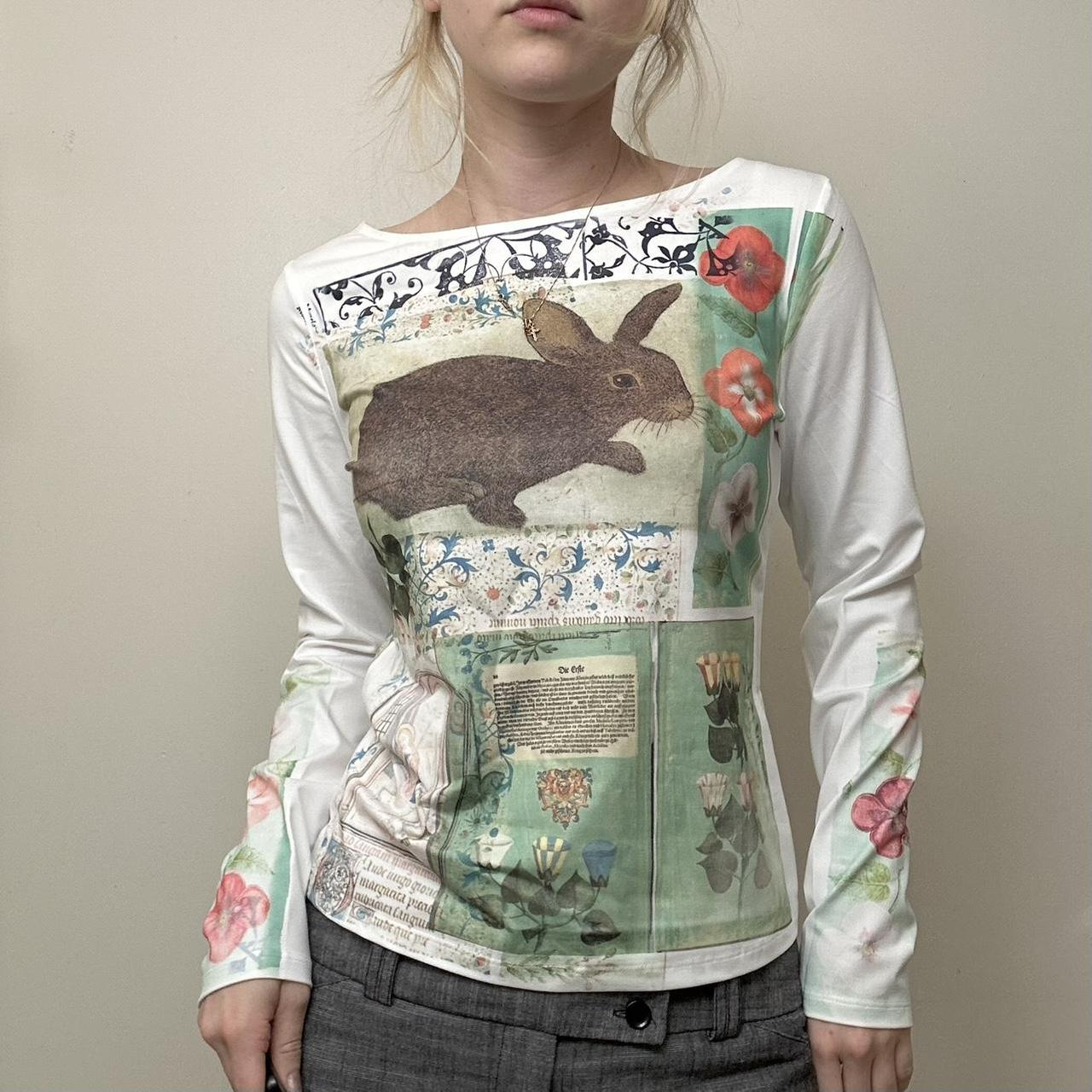 Printed long-sleeved top