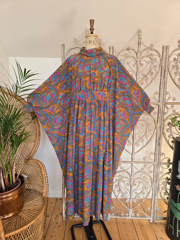 Vintage 70s kaftan dress