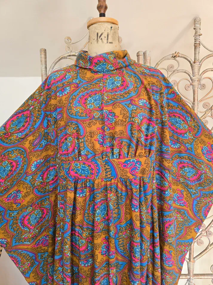 Vintage 70s kaftan dress